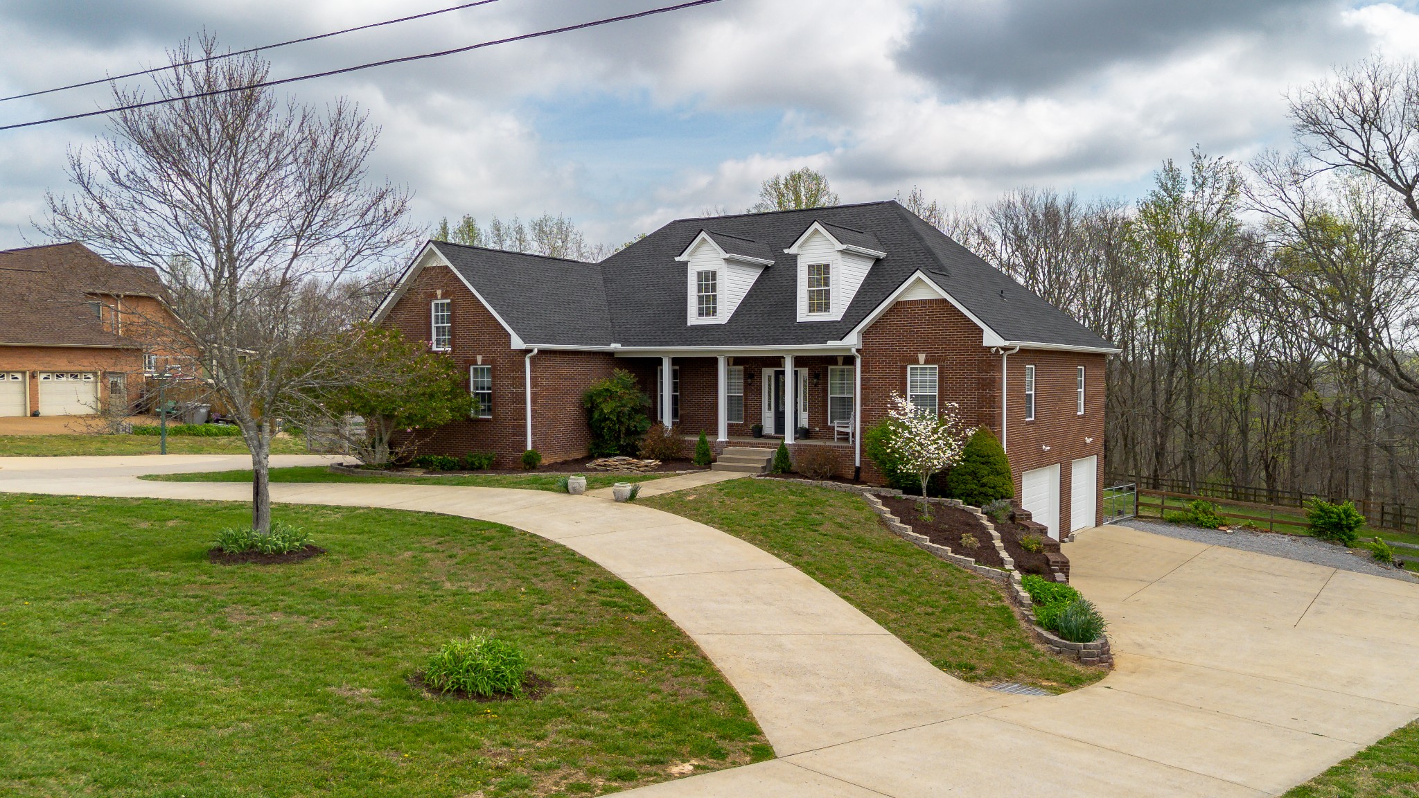 2060 Hickory Dr