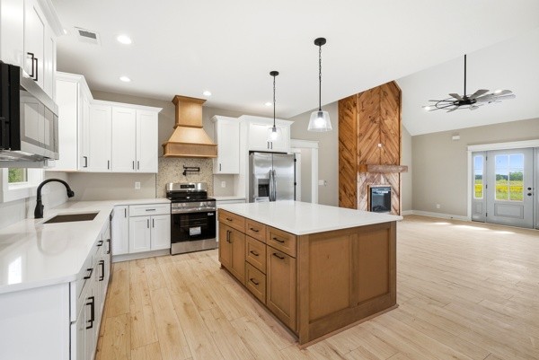 1180 Belfast Farmington Rd