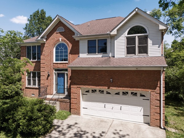 1813 Summerlake Dr