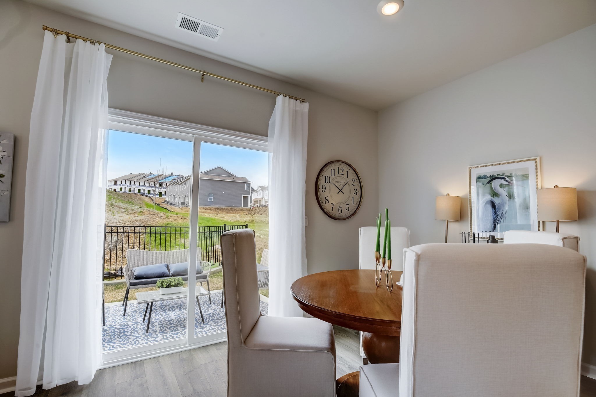 2266 Harlequin Point