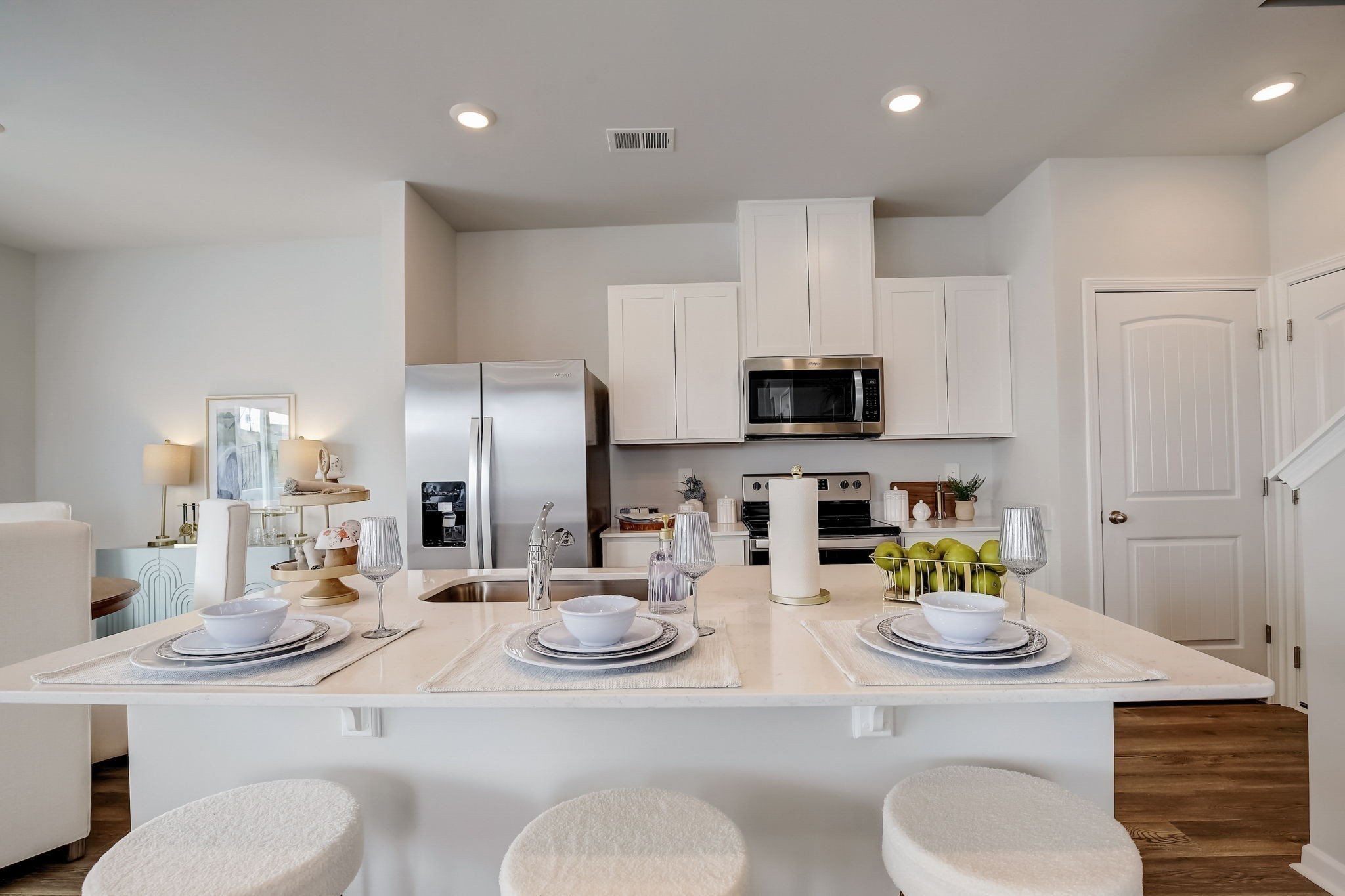 2266 Harlequin Point