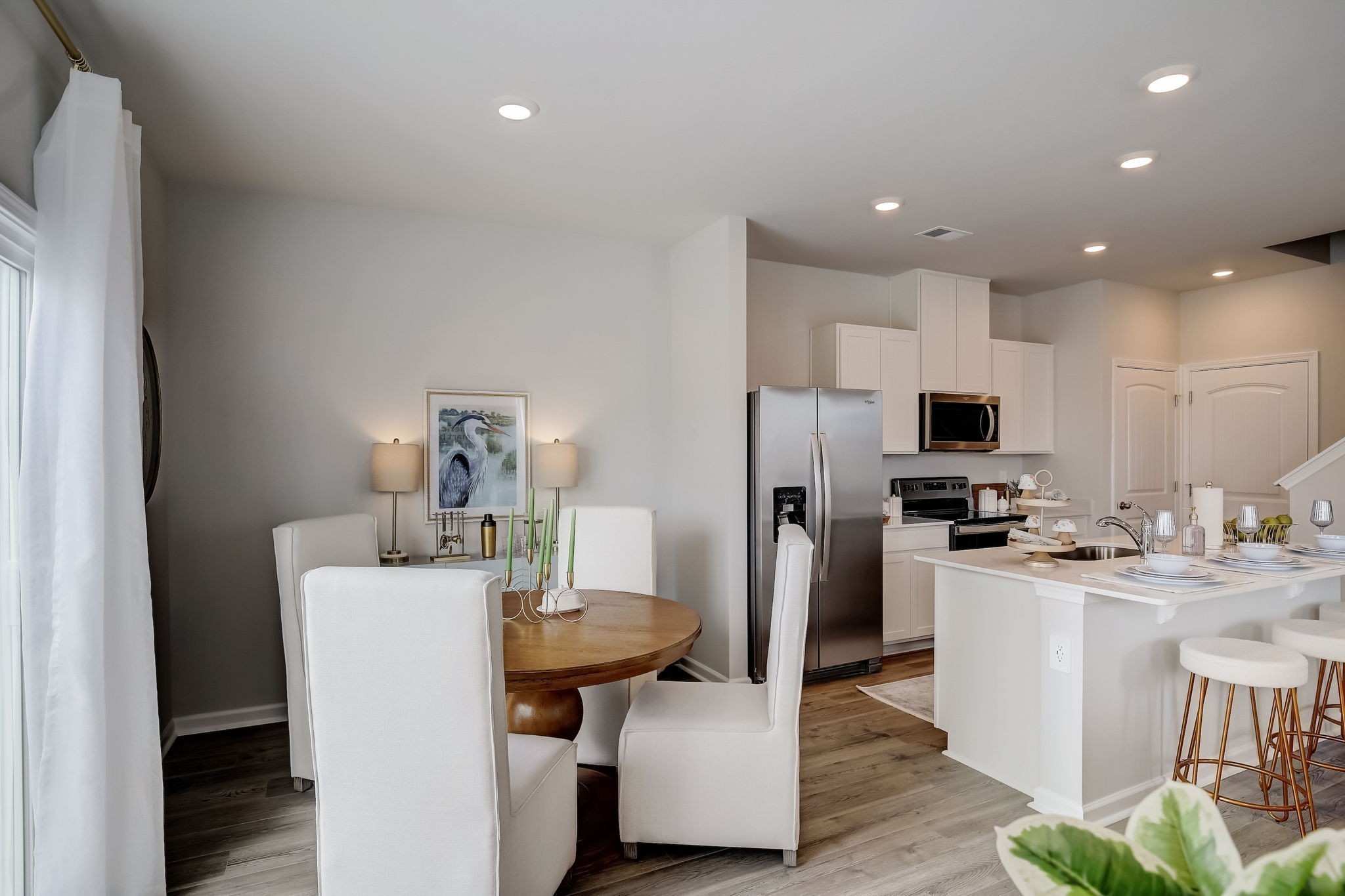 2266 Harlequin Point