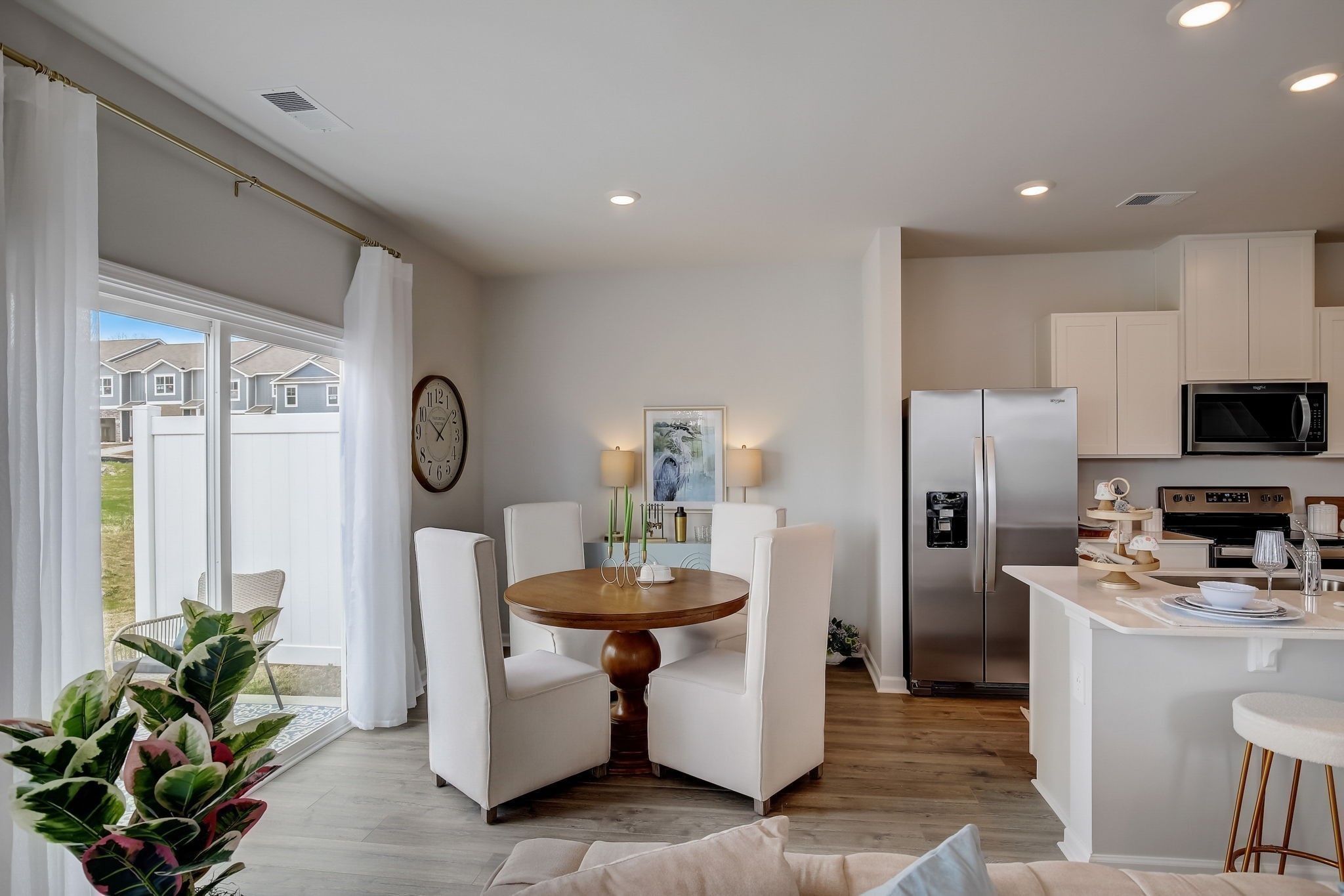 2266 Harlequin Point