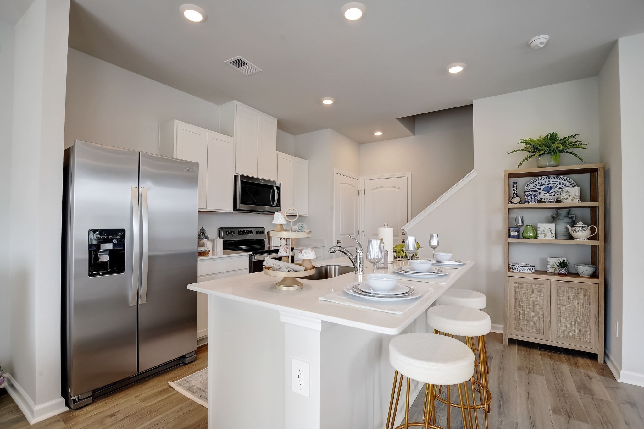 2266 Harlequin Point