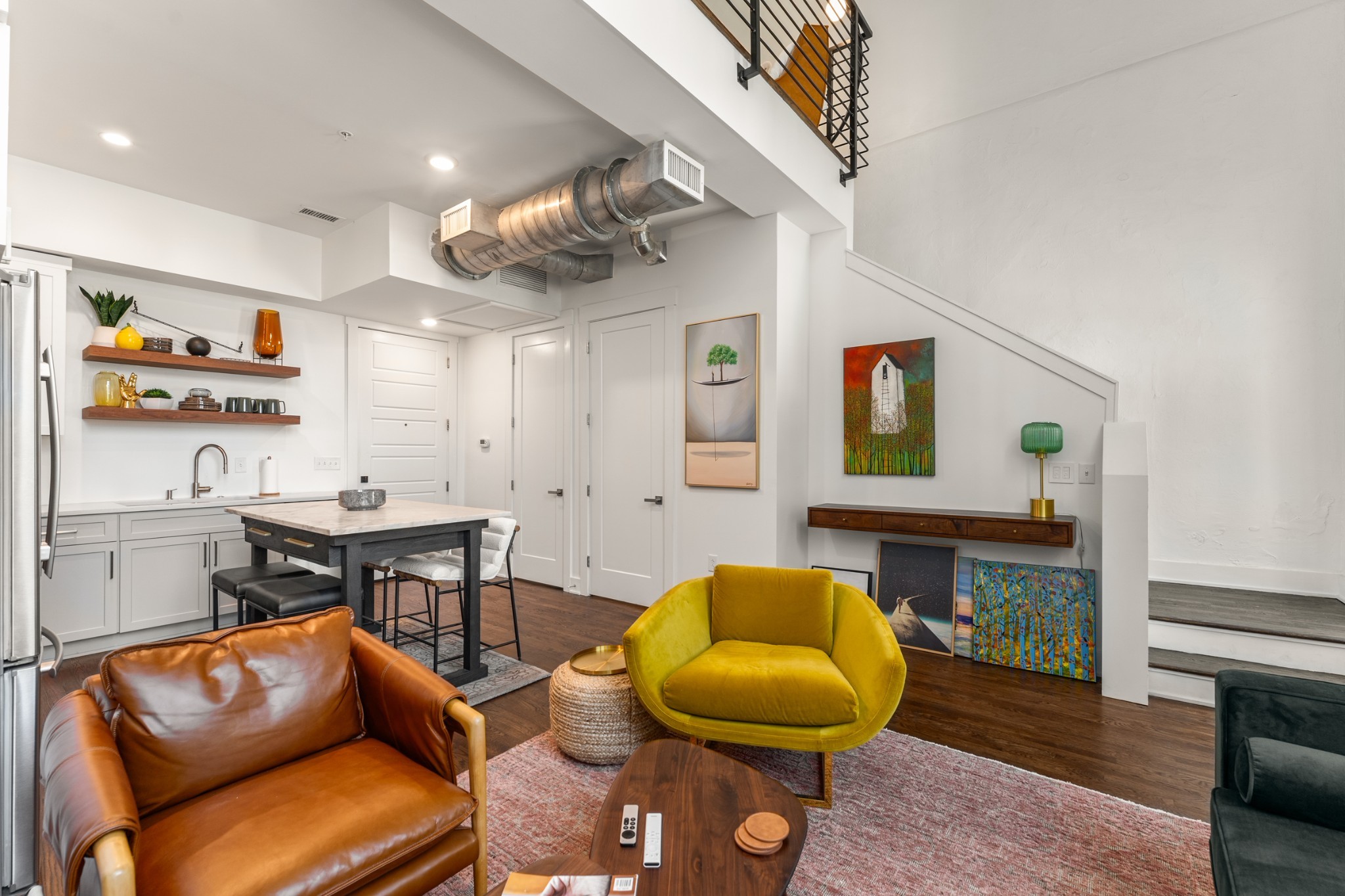 601 Madison St Unit: 210