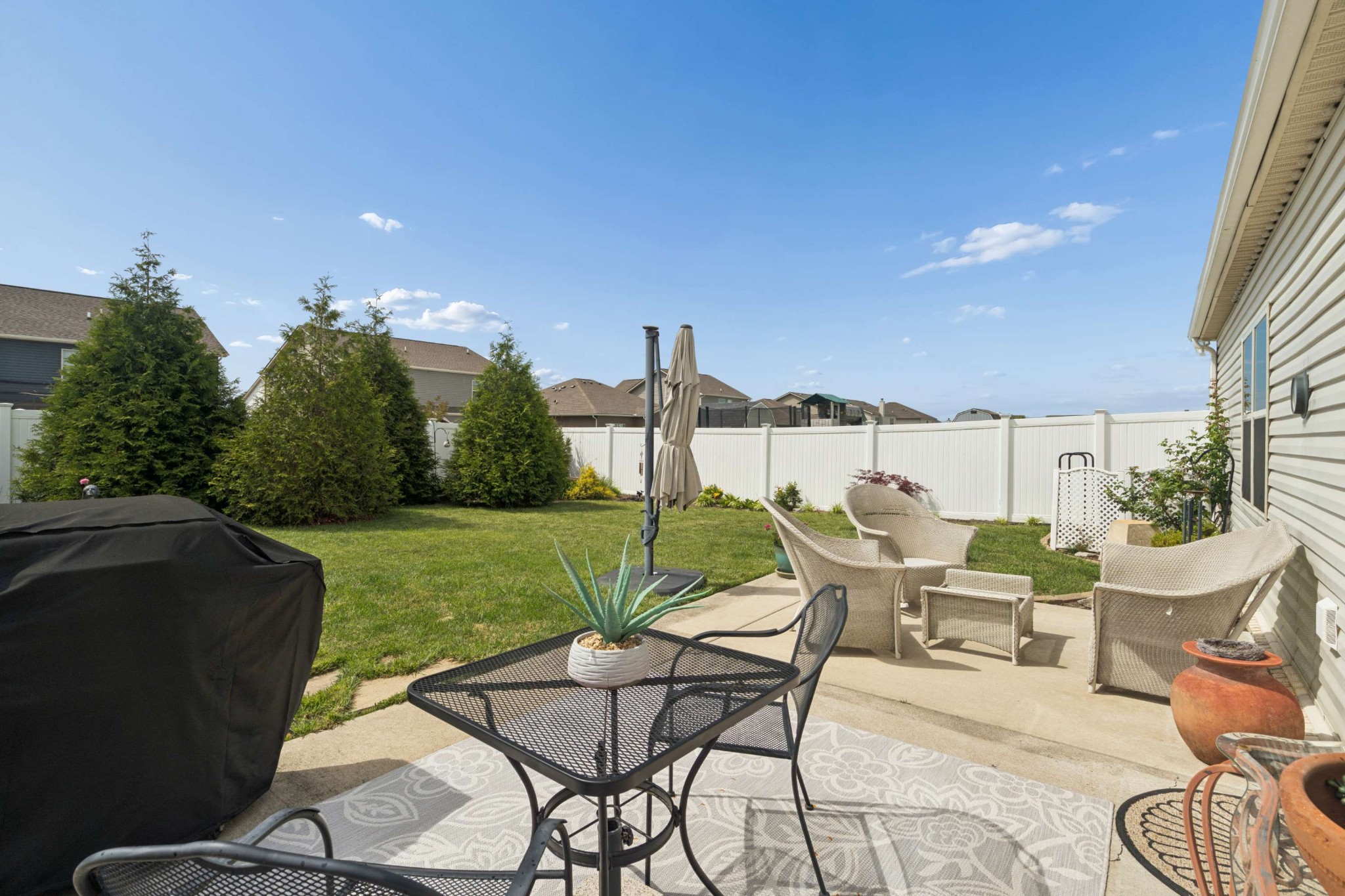 3005 Bishop Ln