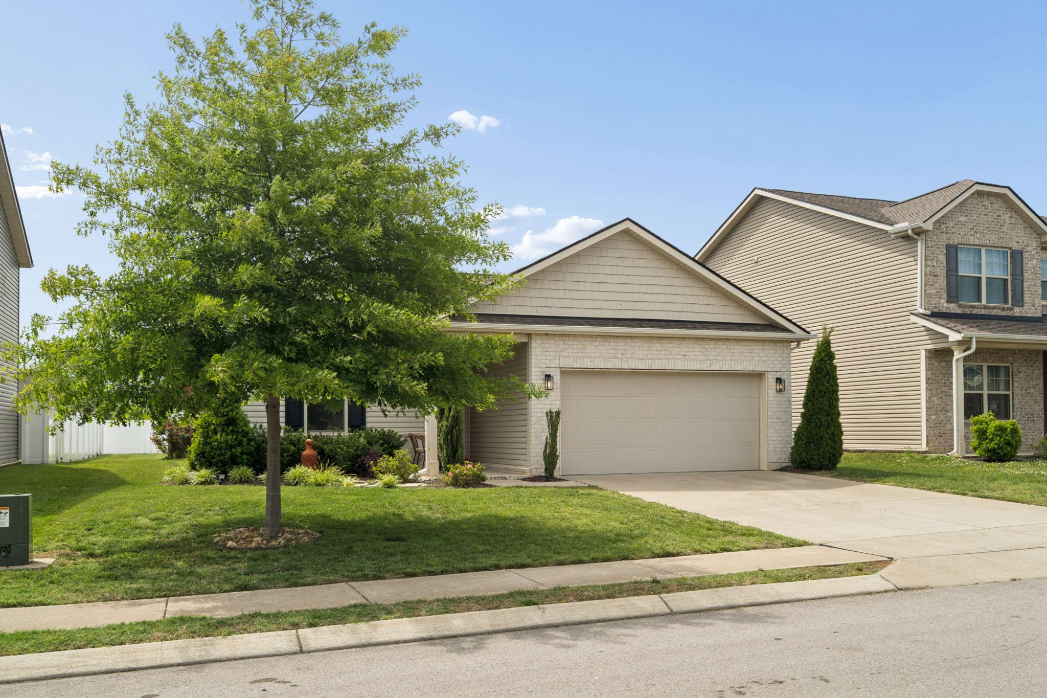 3005 Bishop Ln