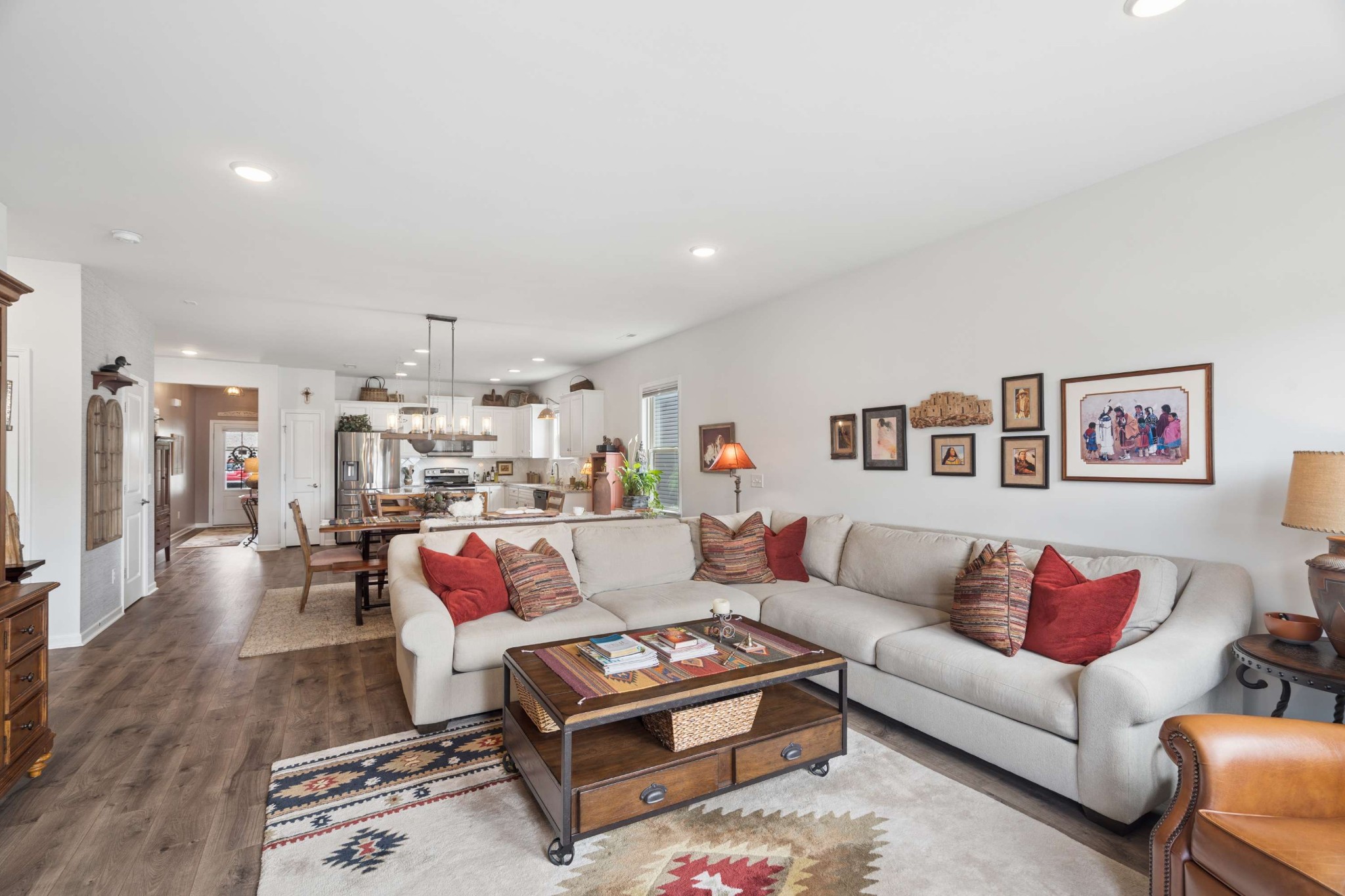 3005 Bishop Ln