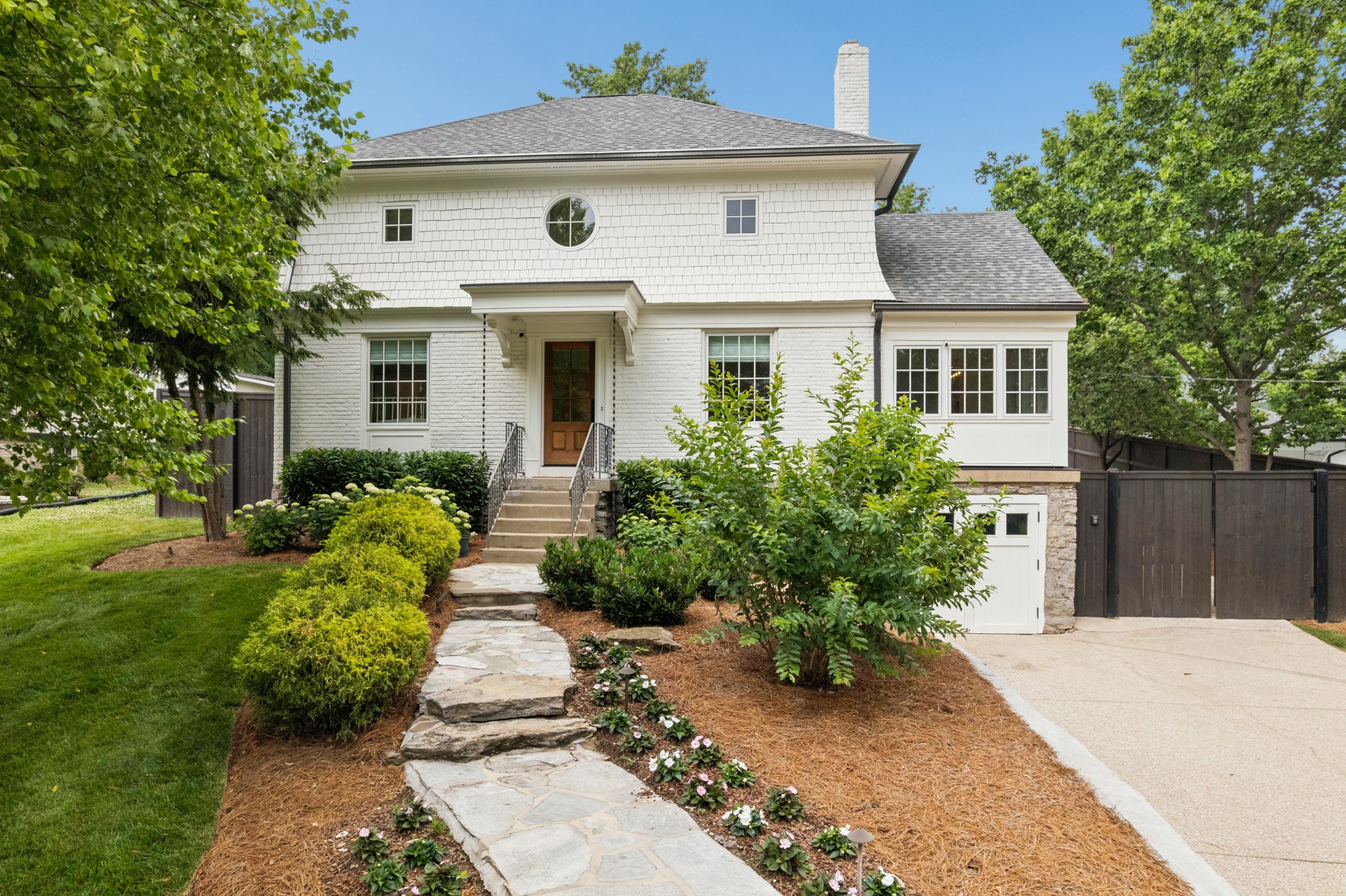 902 Marengo Ln
