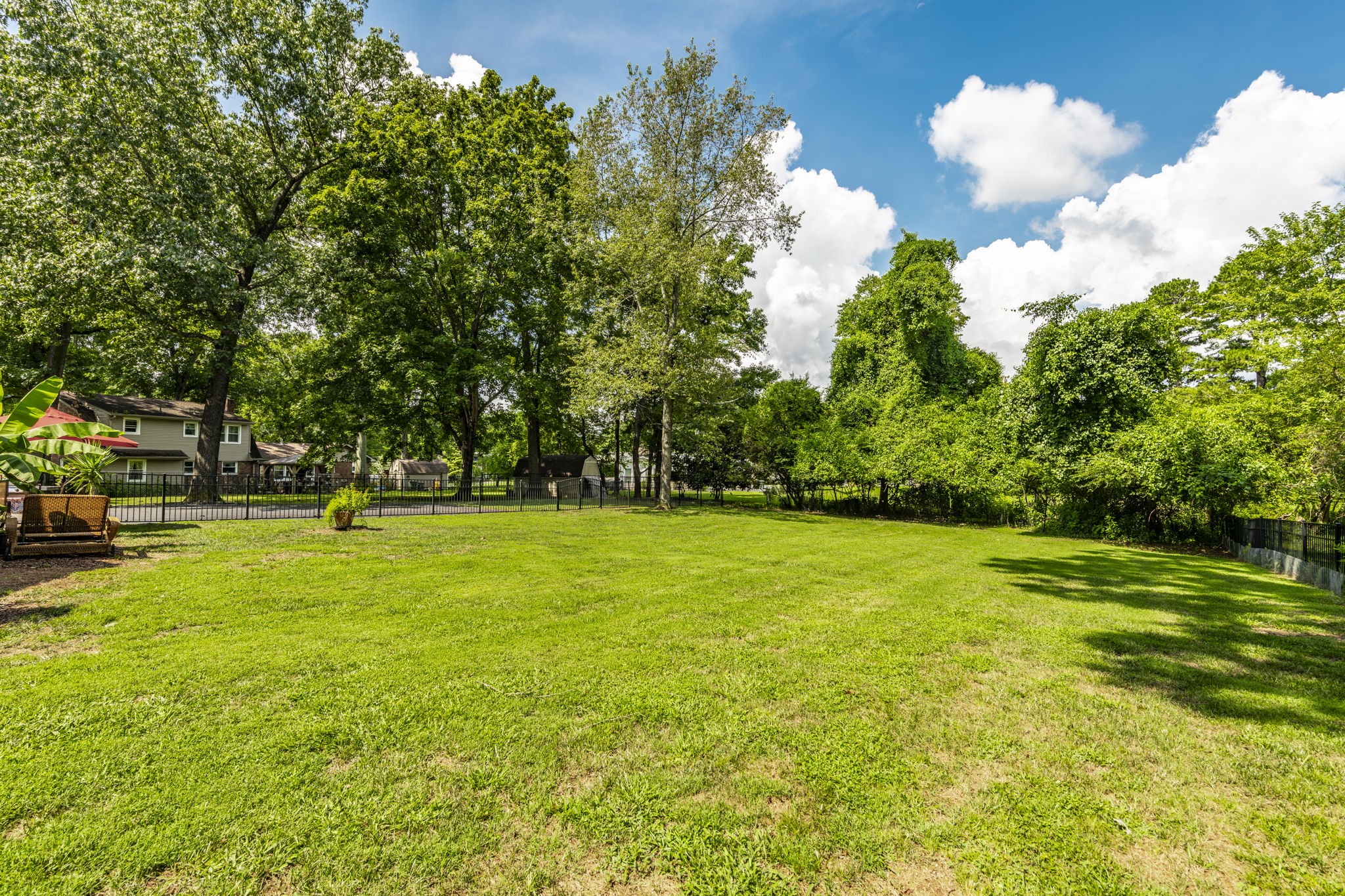 315 Raintree Dr