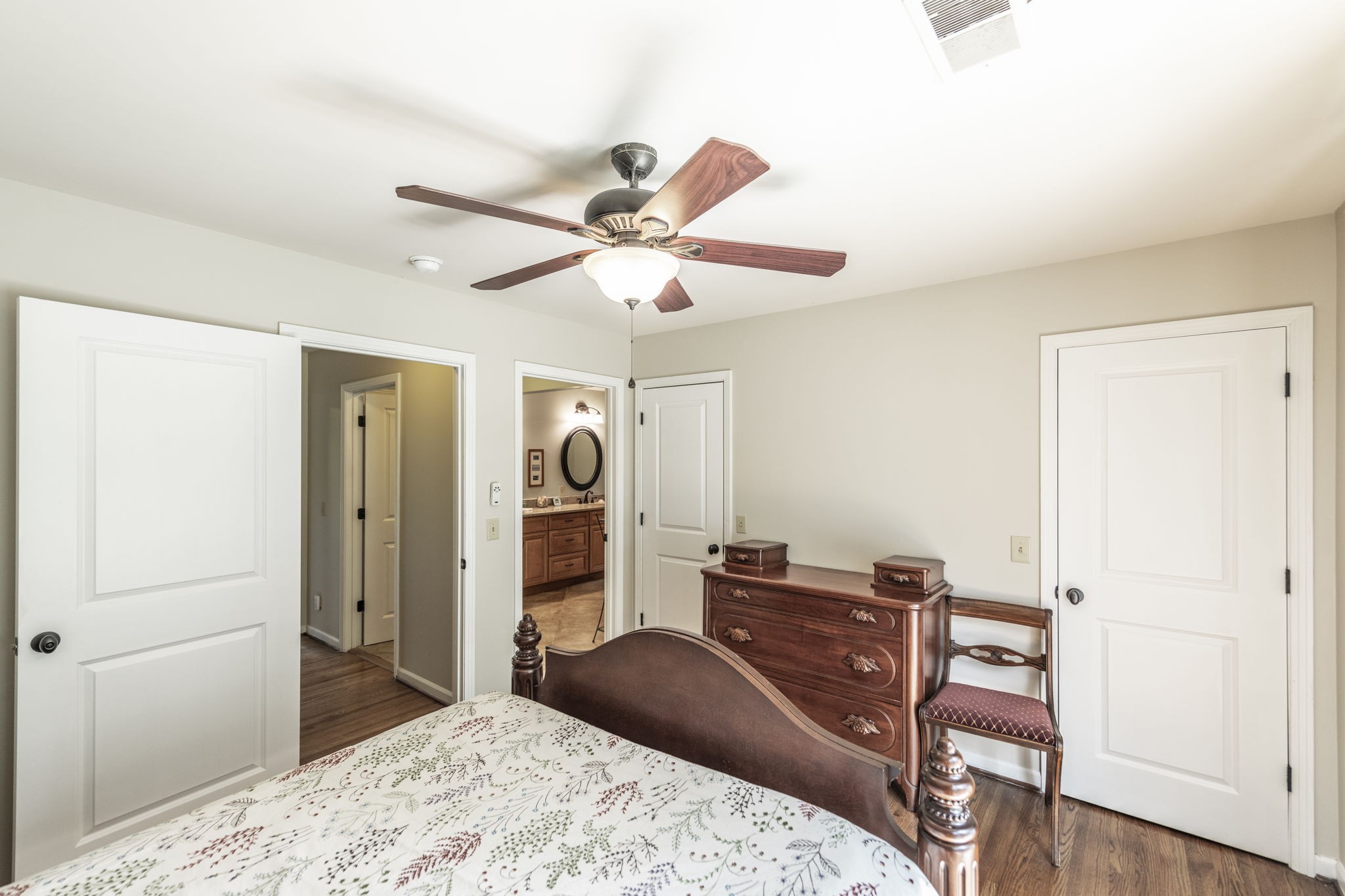 315 Raintree Dr