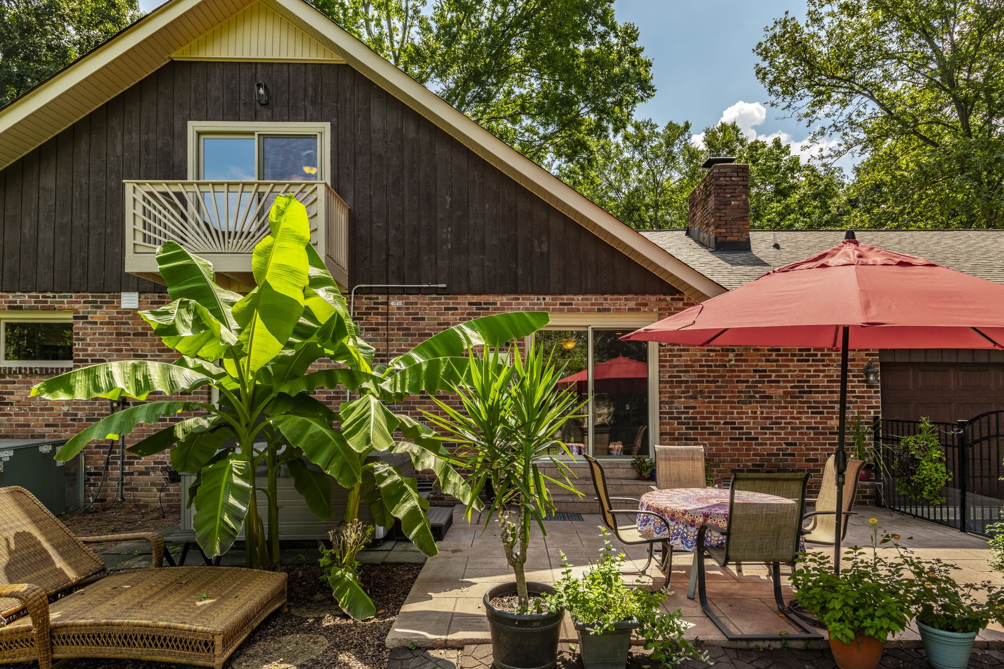 315 Raintree Dr