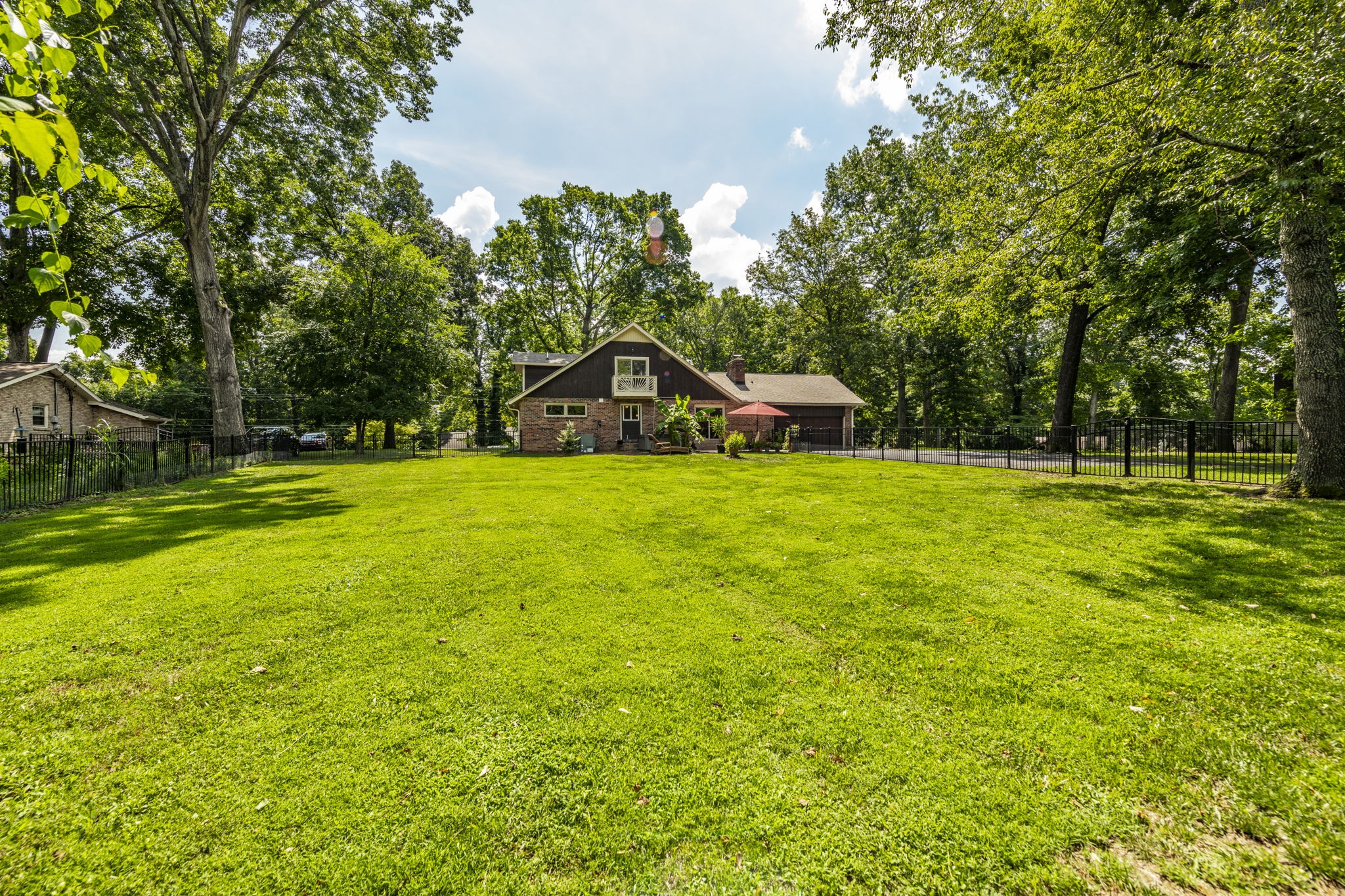 315 Raintree Dr
