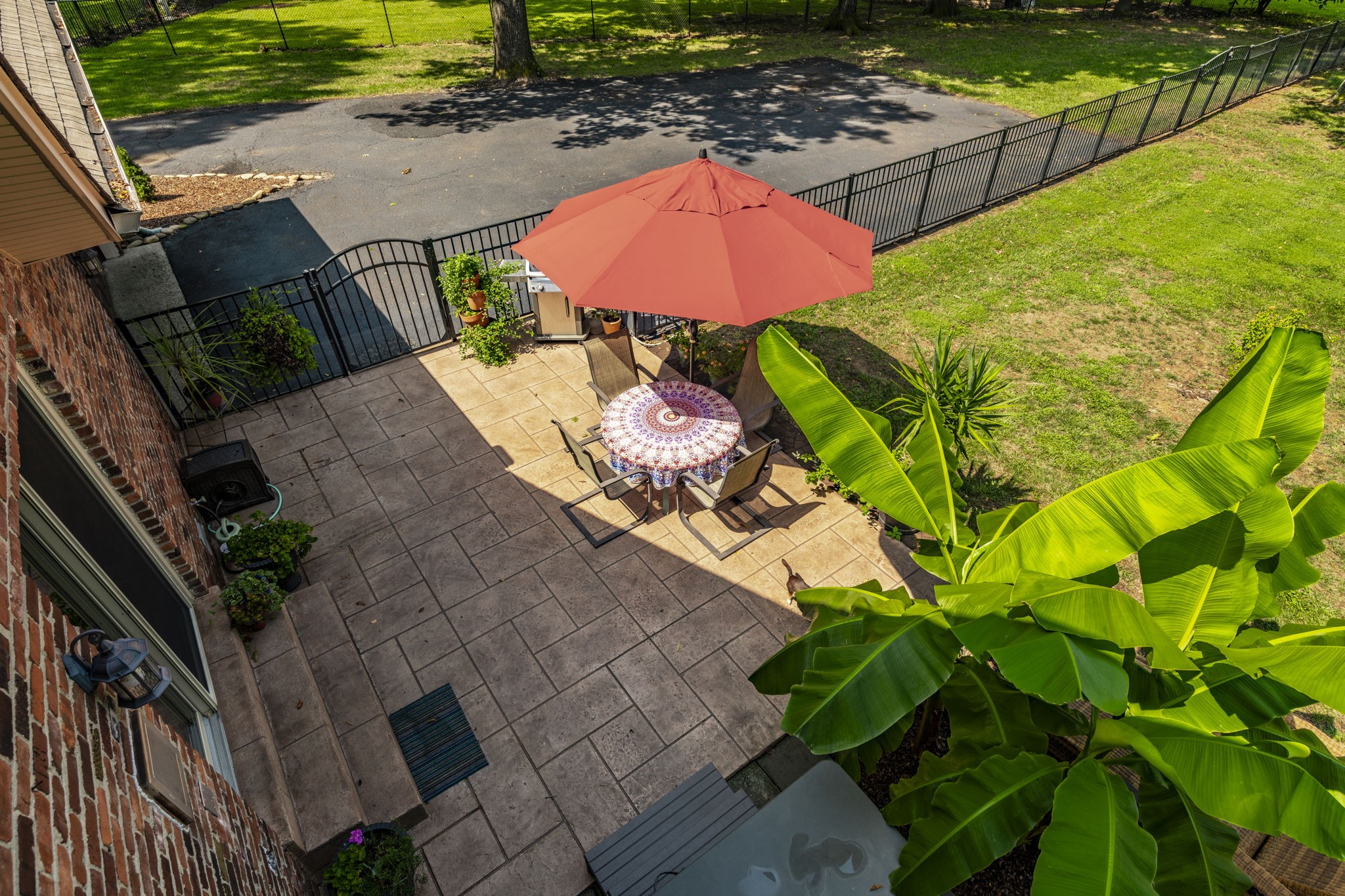 315 Raintree Dr