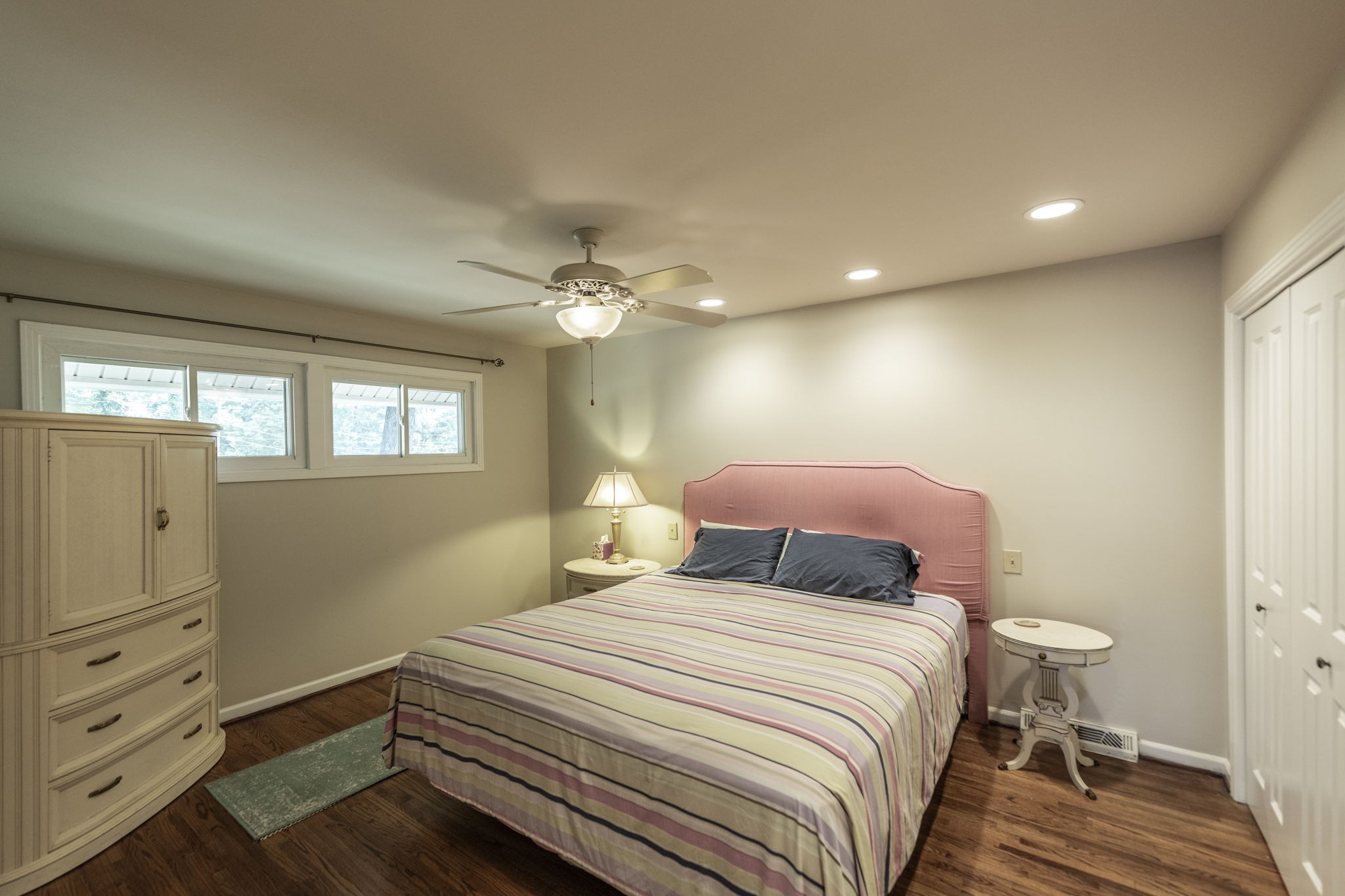 315 Raintree Dr