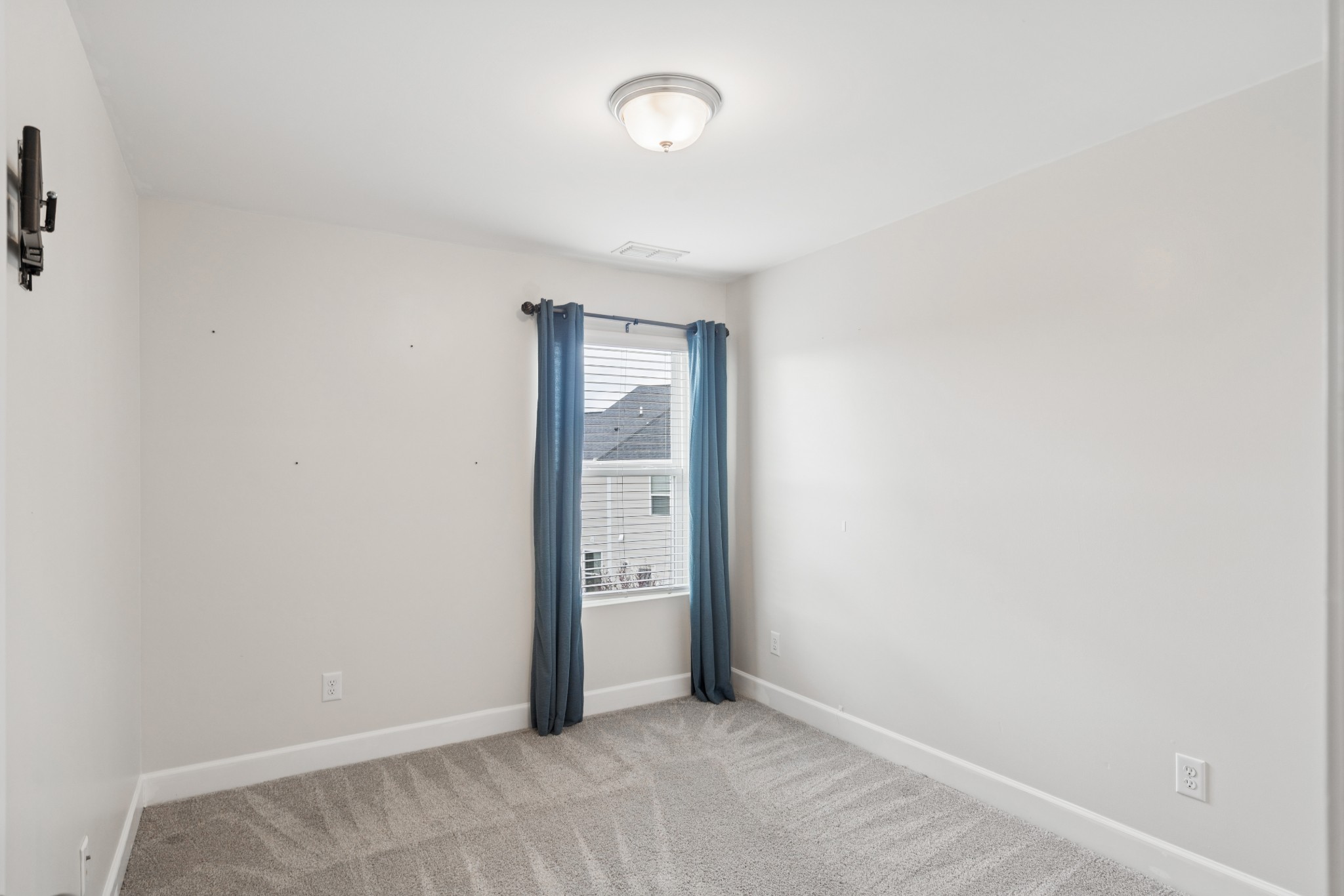 2708 Gossett Trl