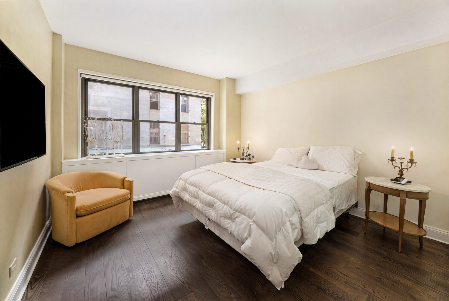 165 E 72ND Street 2M