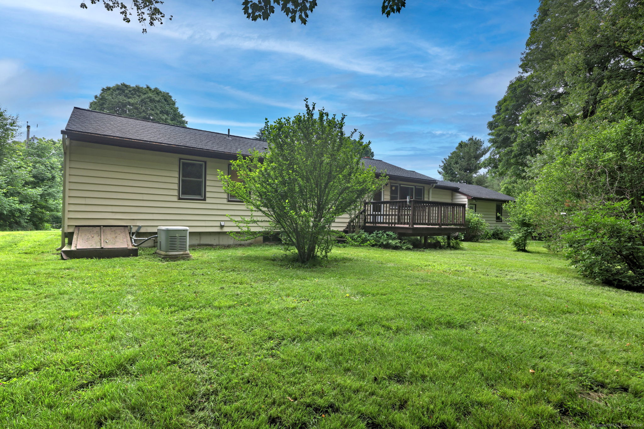 11 Beach Hill Road