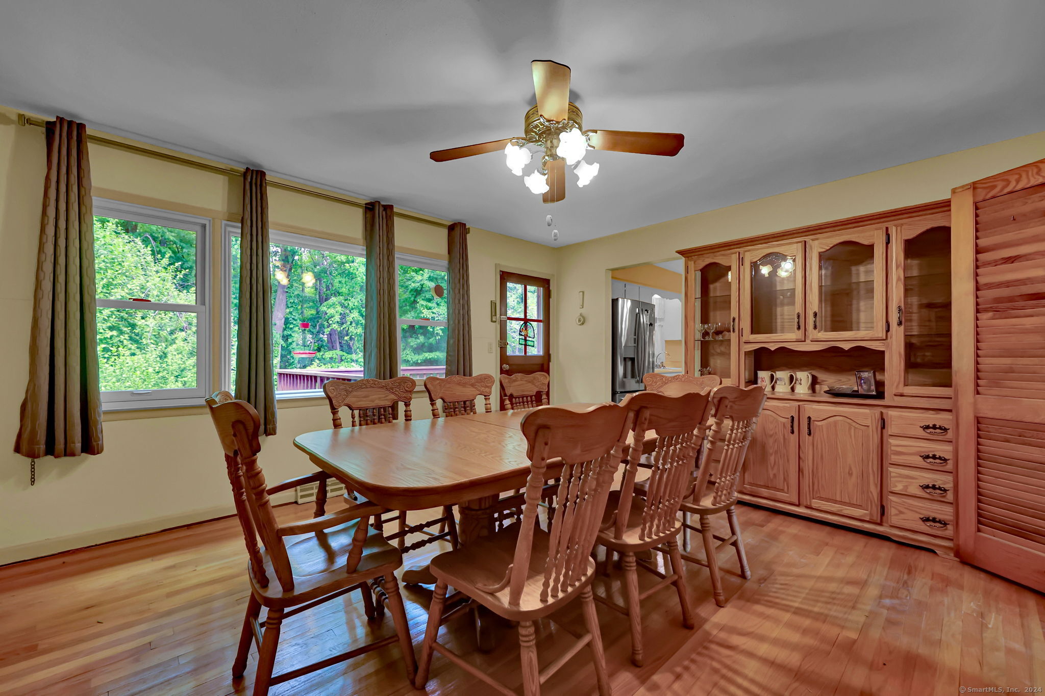 11 Beach Hill Road