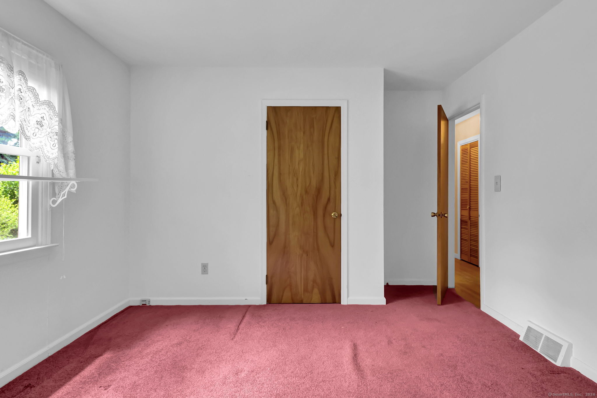 11 Beach Hill Road