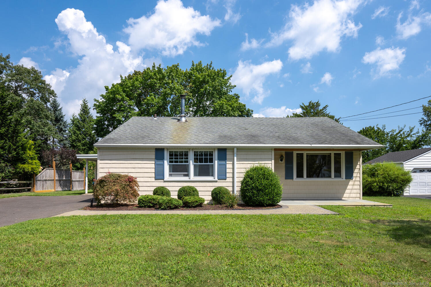 72 Lloyd Drive