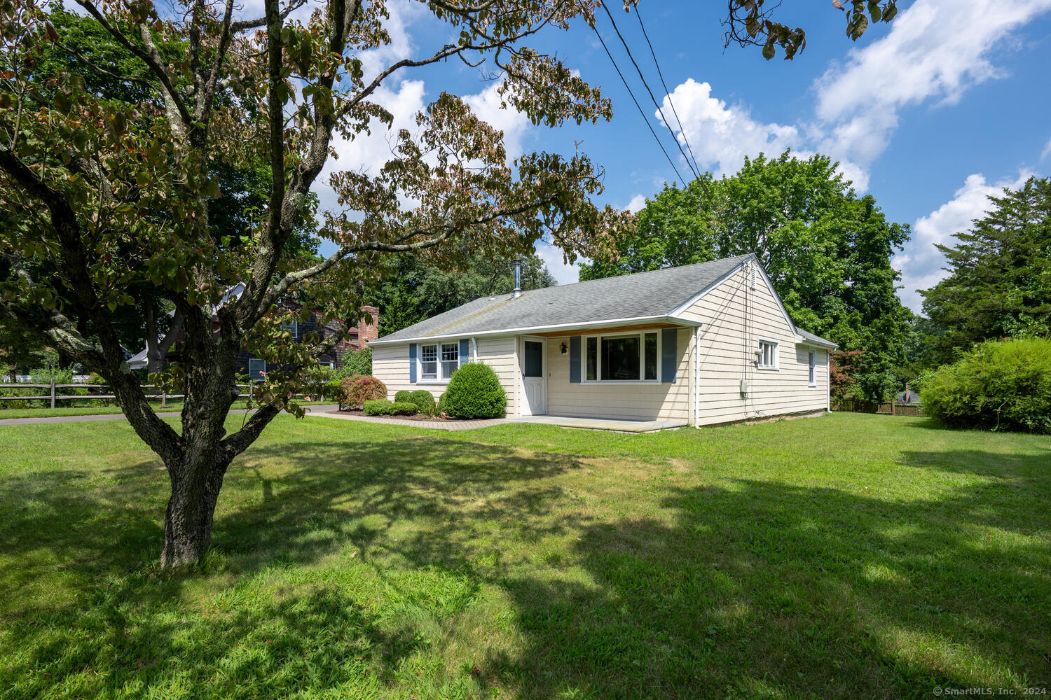 72 Lloyd Drive