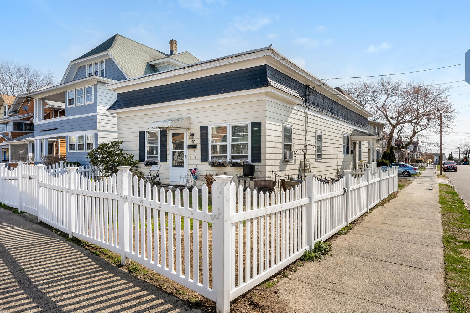 362 Grovers Avenue