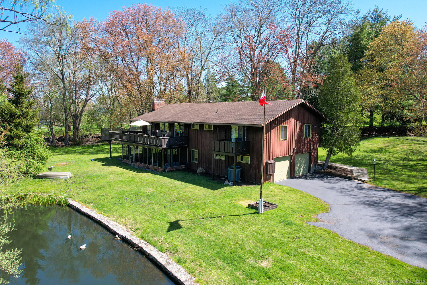 4 Whippoorwill Hill Road