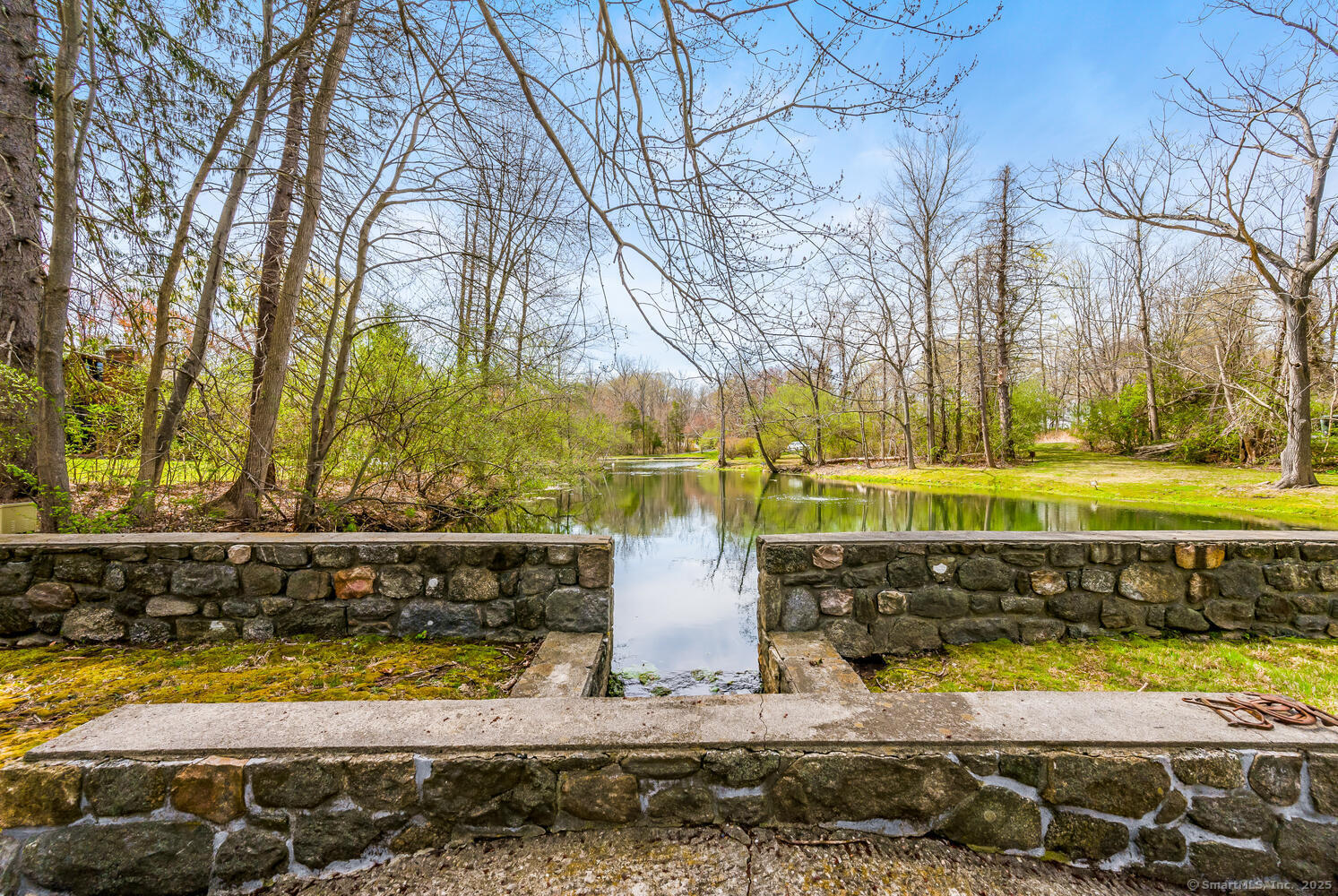 4 Whippoorwill Hill Road