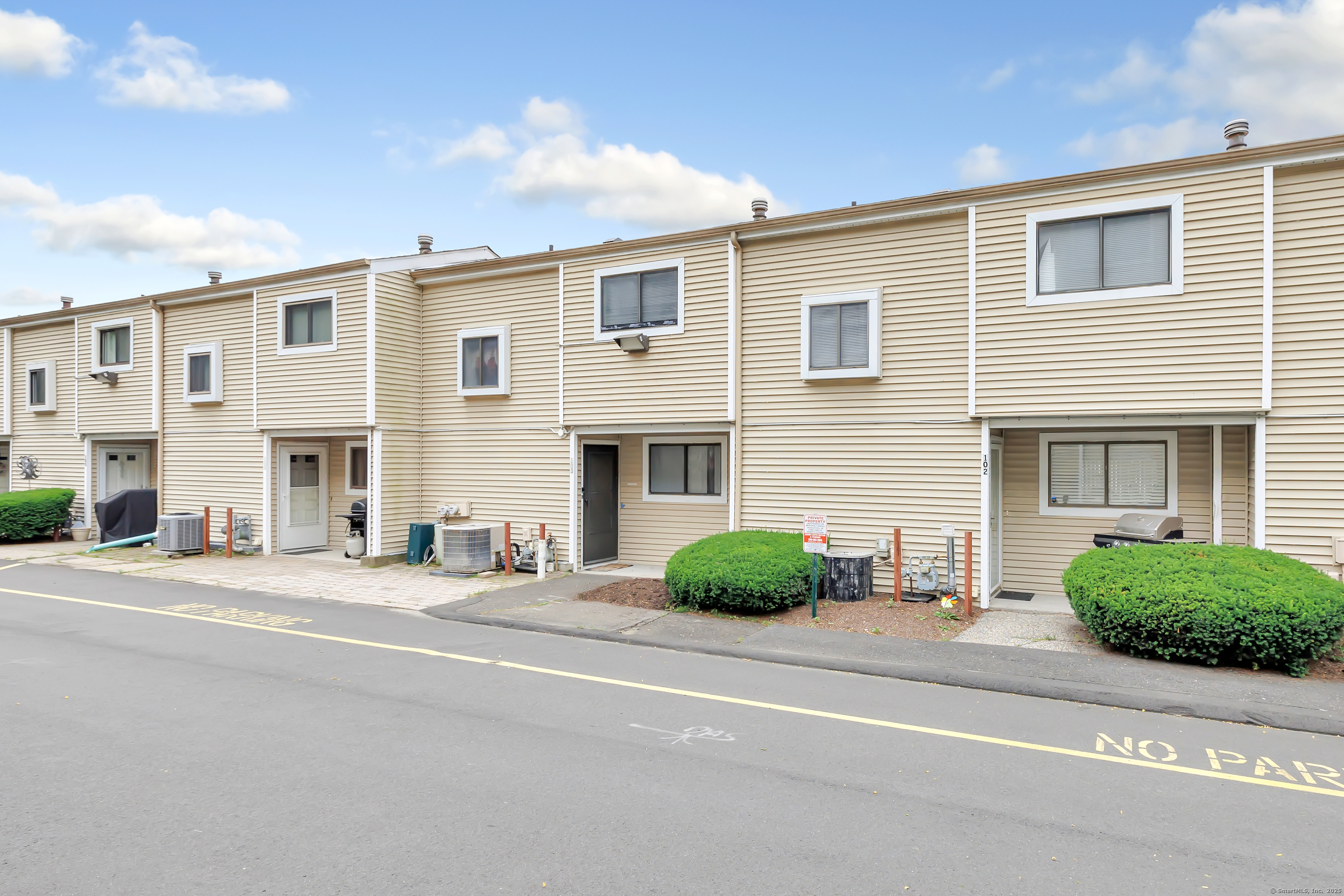 233 Derby Avenue 103