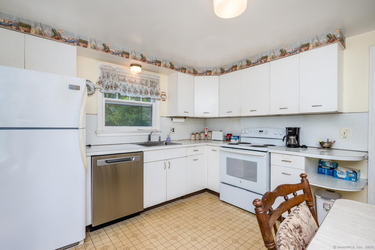 6 Sunny Acres Lane