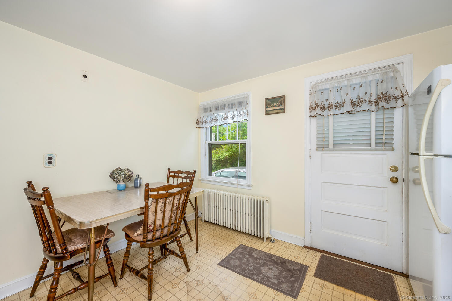 6 Sunny Acres Lane