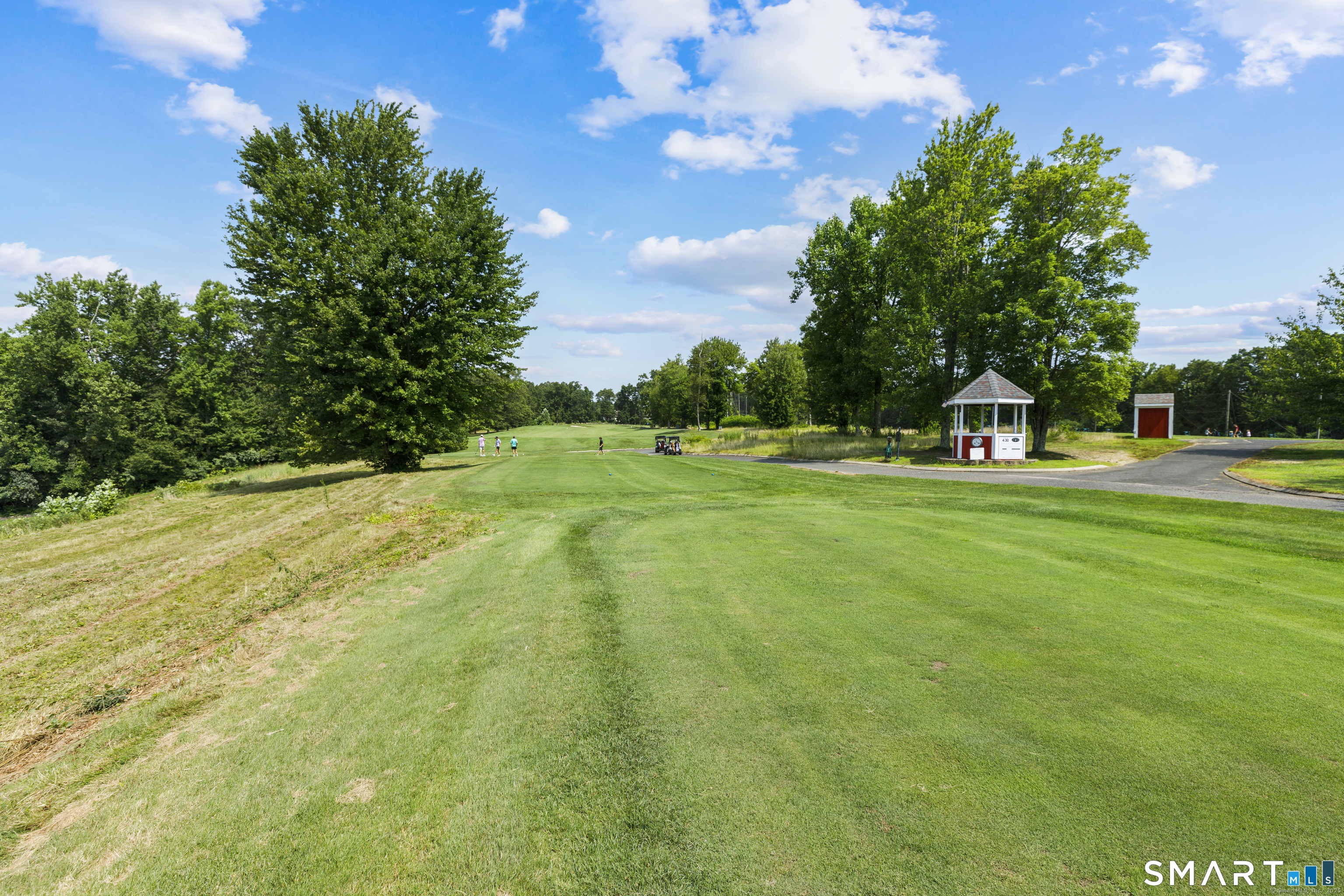 185 Country Club Drive 185