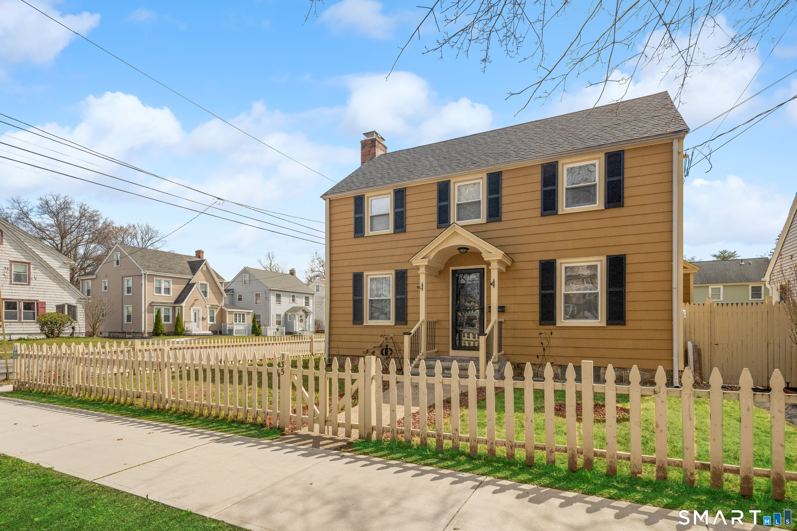 135 Laurel Place
