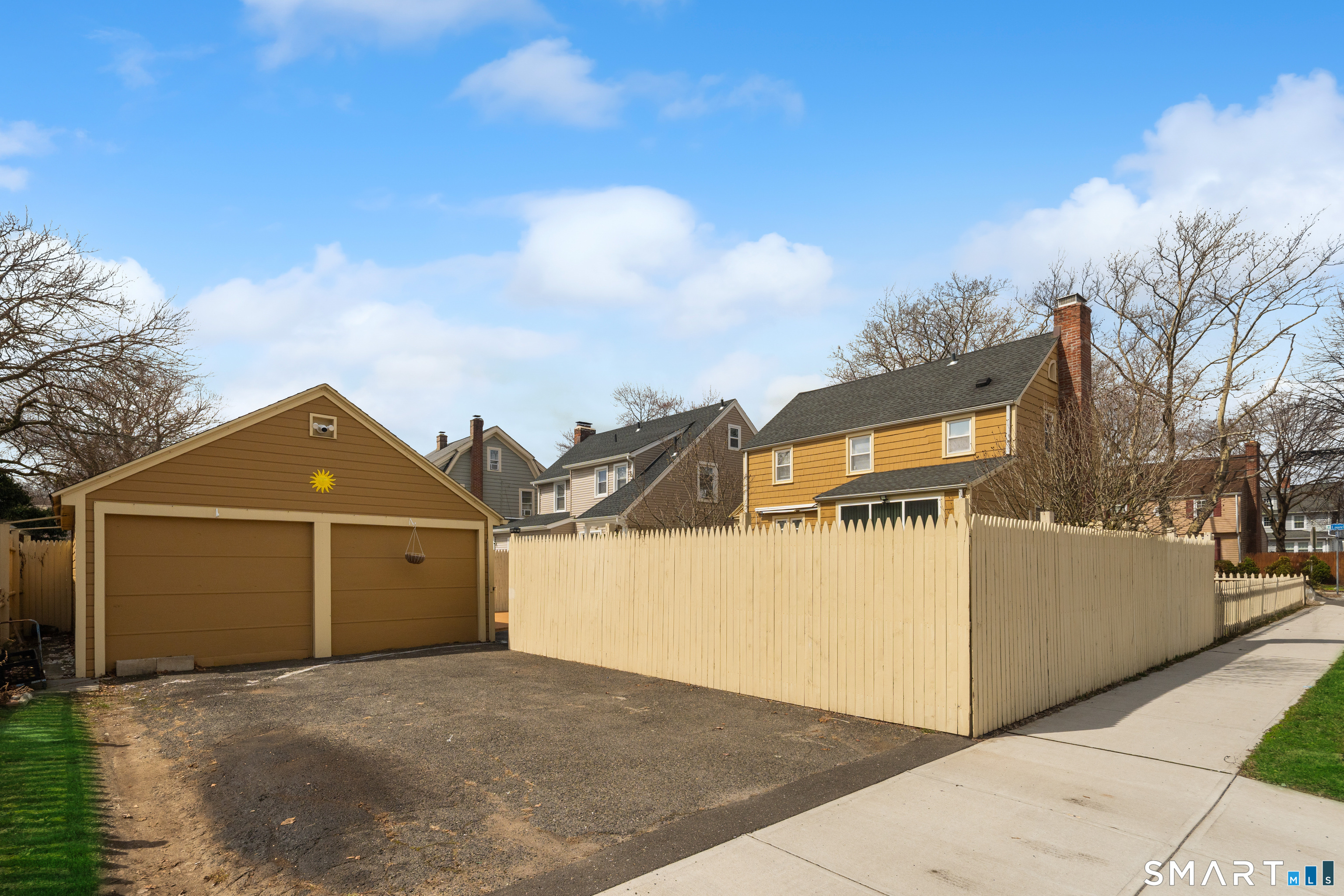 135 Laurel Place