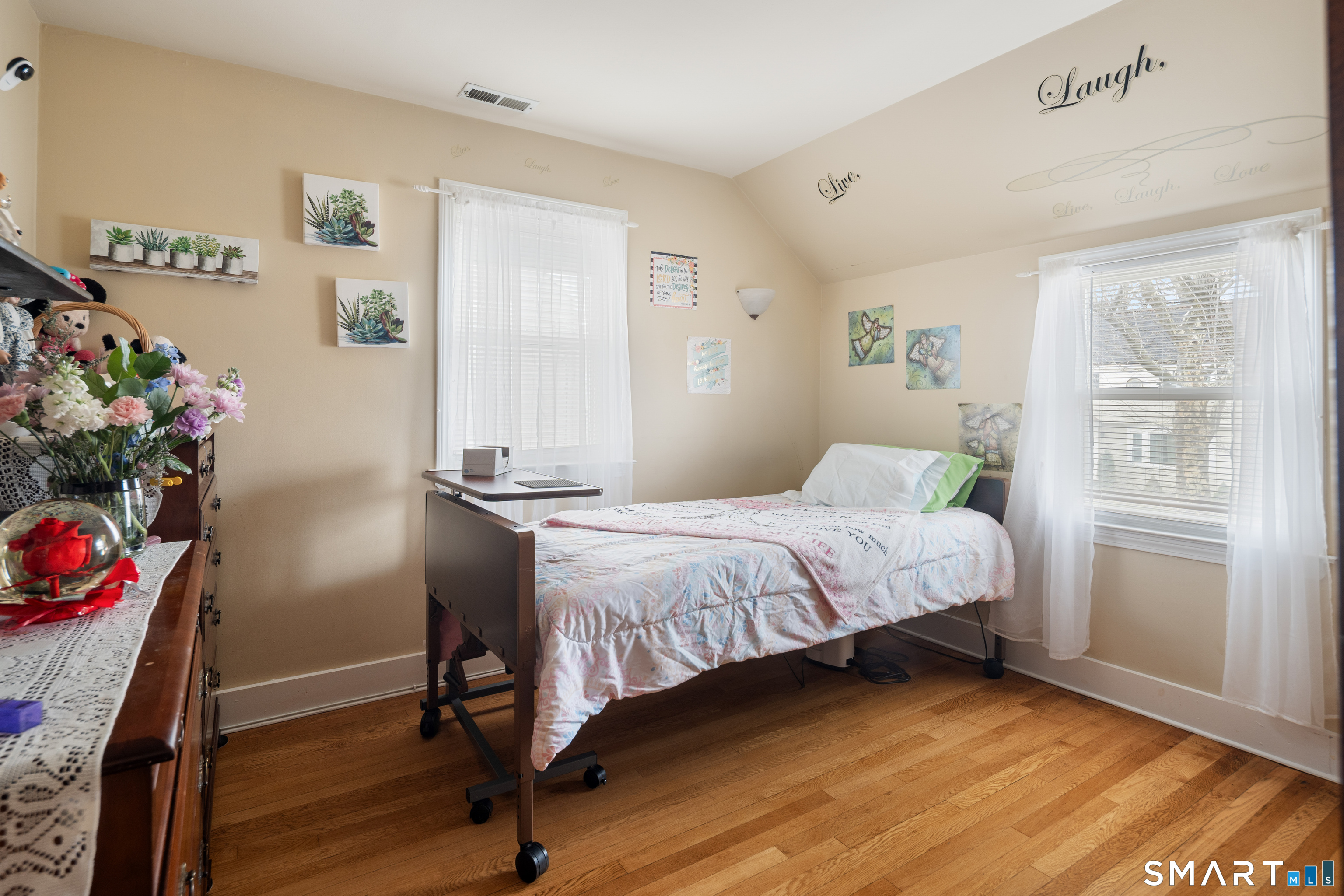 135 Laurel Place