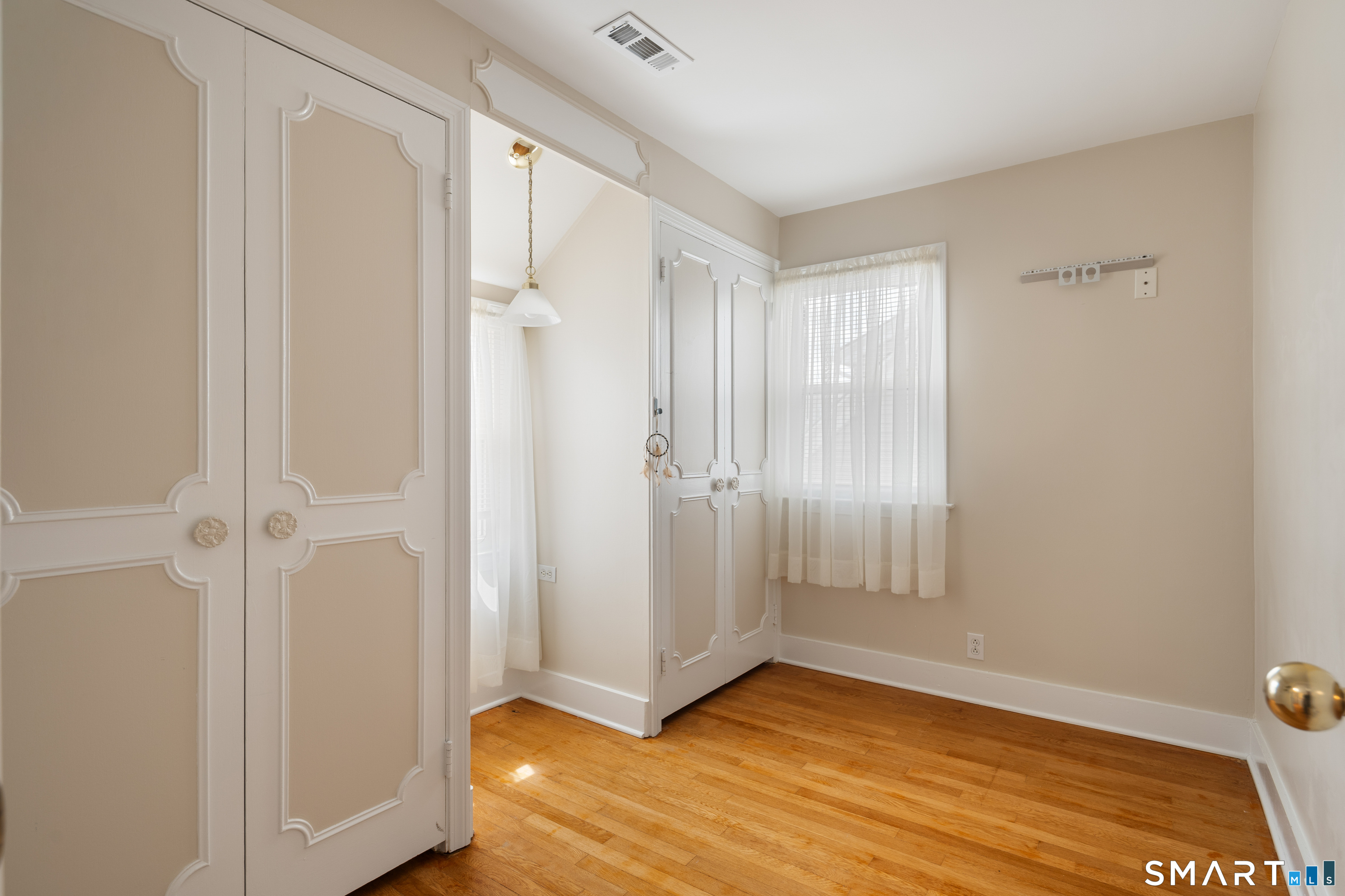 135 Laurel Place