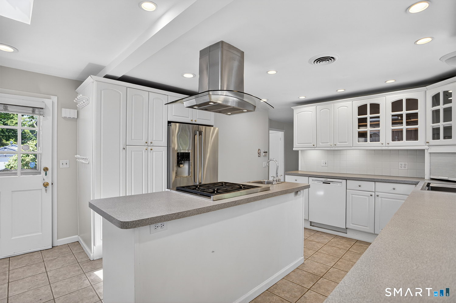 2 Diamond Drive