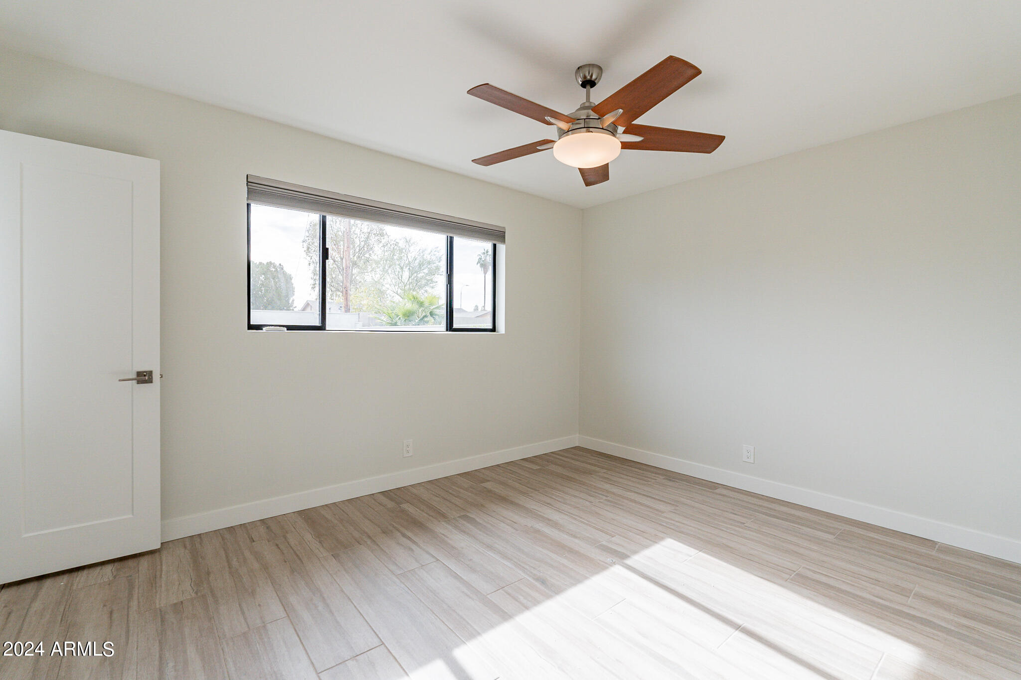 7007 E LOMA LAND Drive