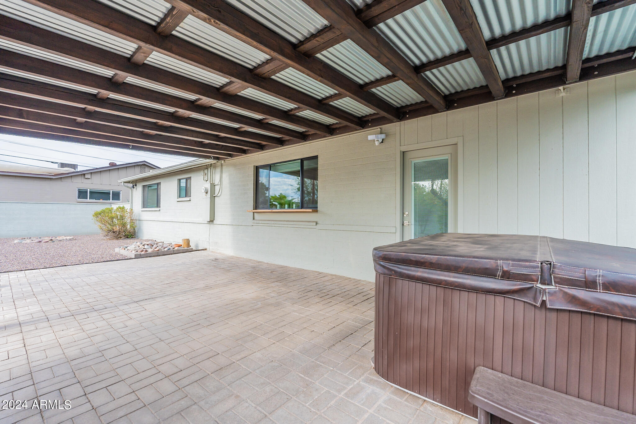 7007 E LOMA LAND Drive