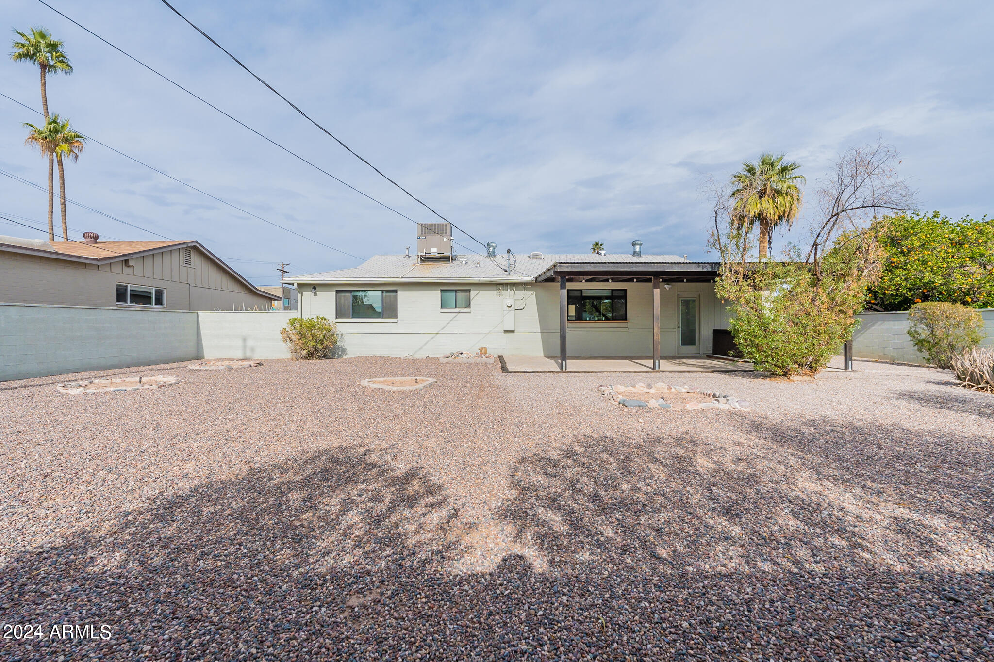 7007 E LOMA LAND Drive