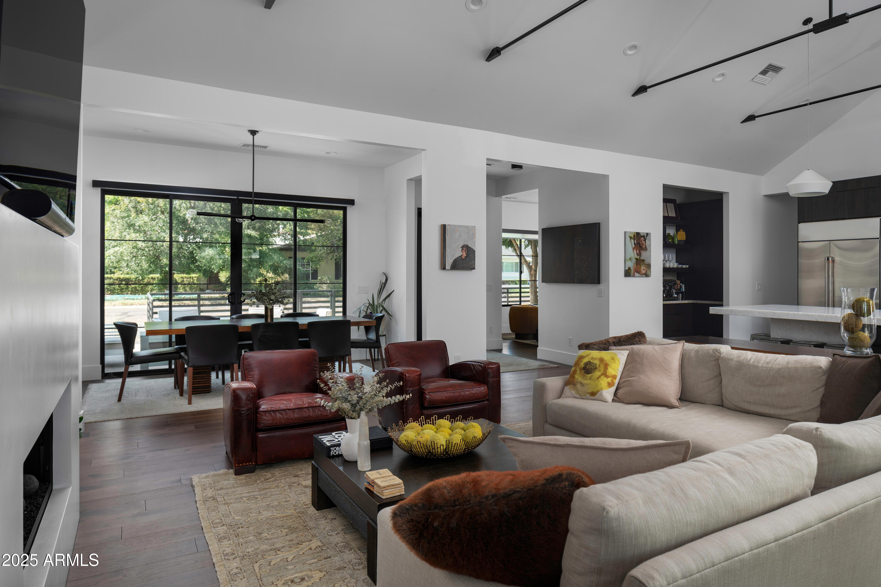 3837 E HEATHERBRAE Drive