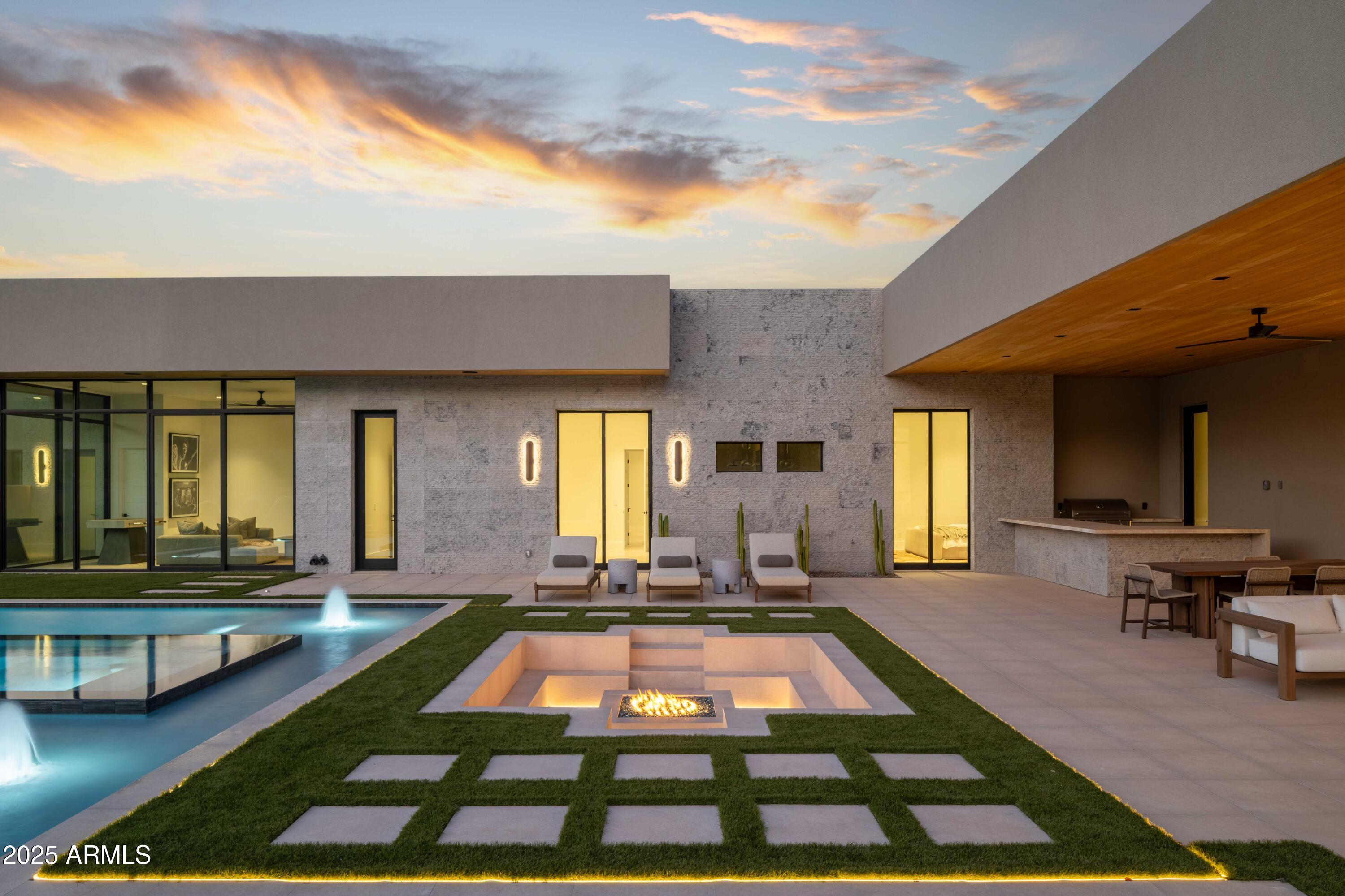 4644 E INDIAN BEND Road