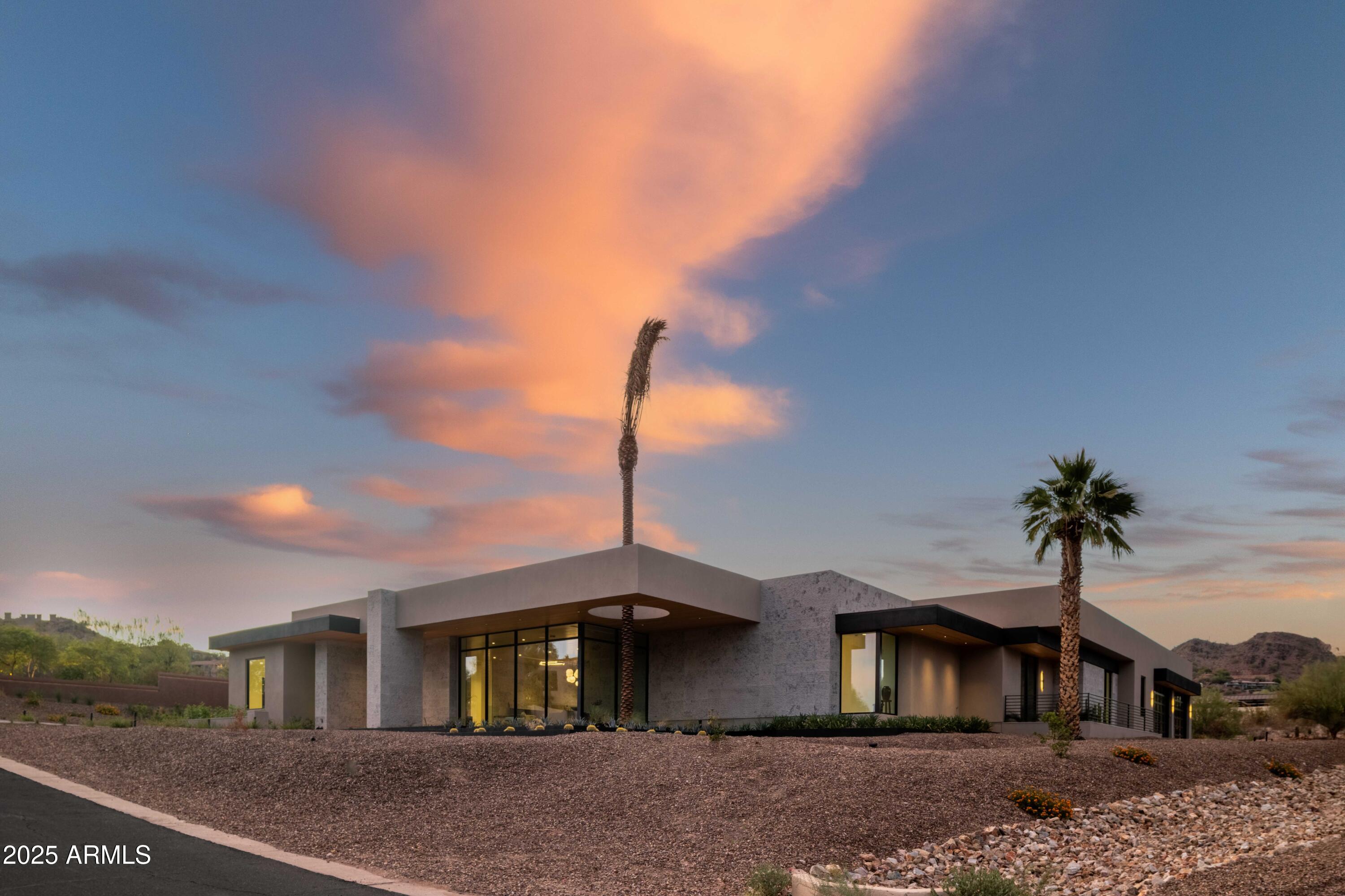 4644 E INDIAN BEND Road