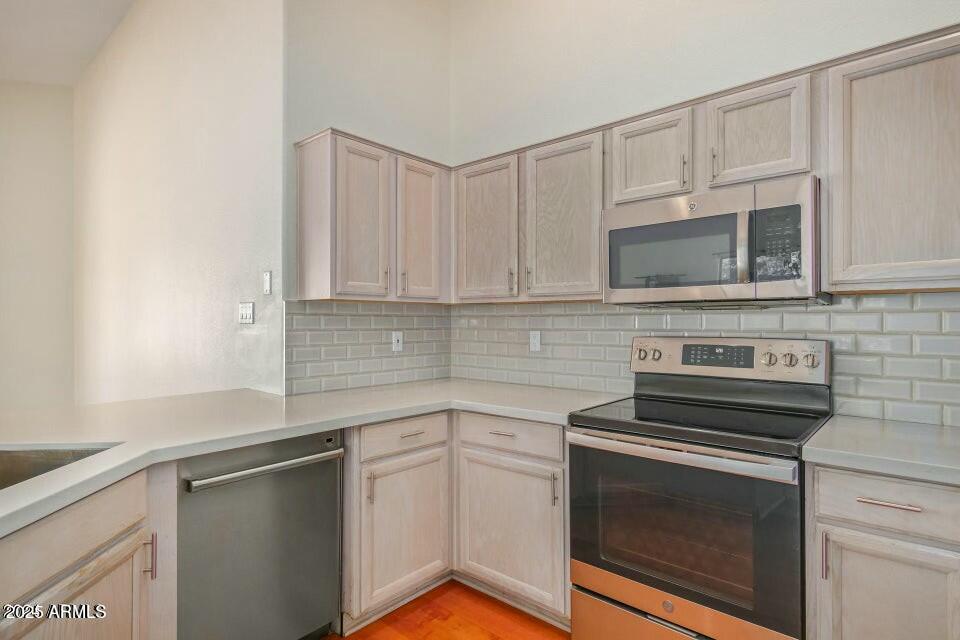 3171 N 83RD Place