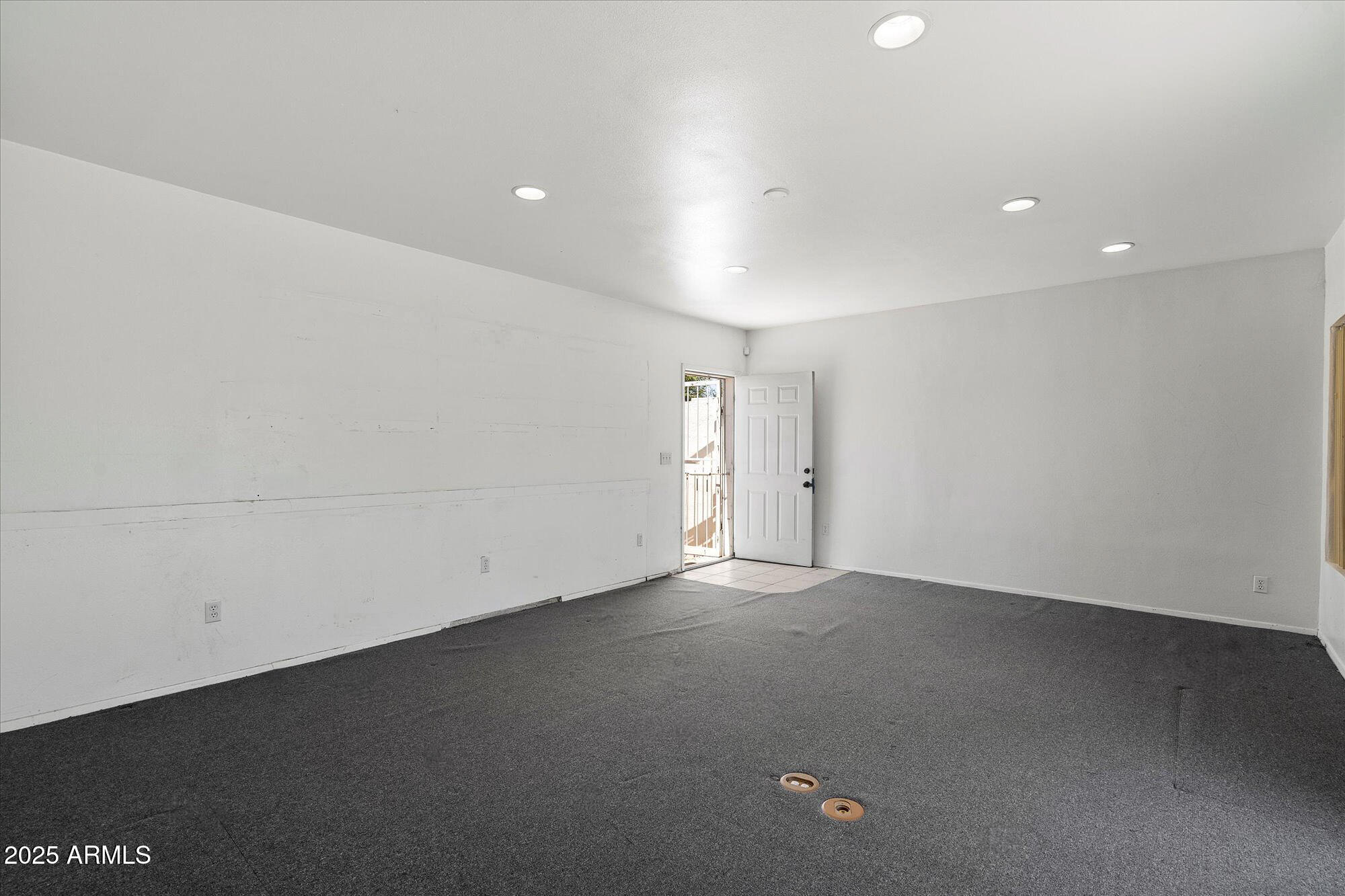 6700 E SOLANO Drive