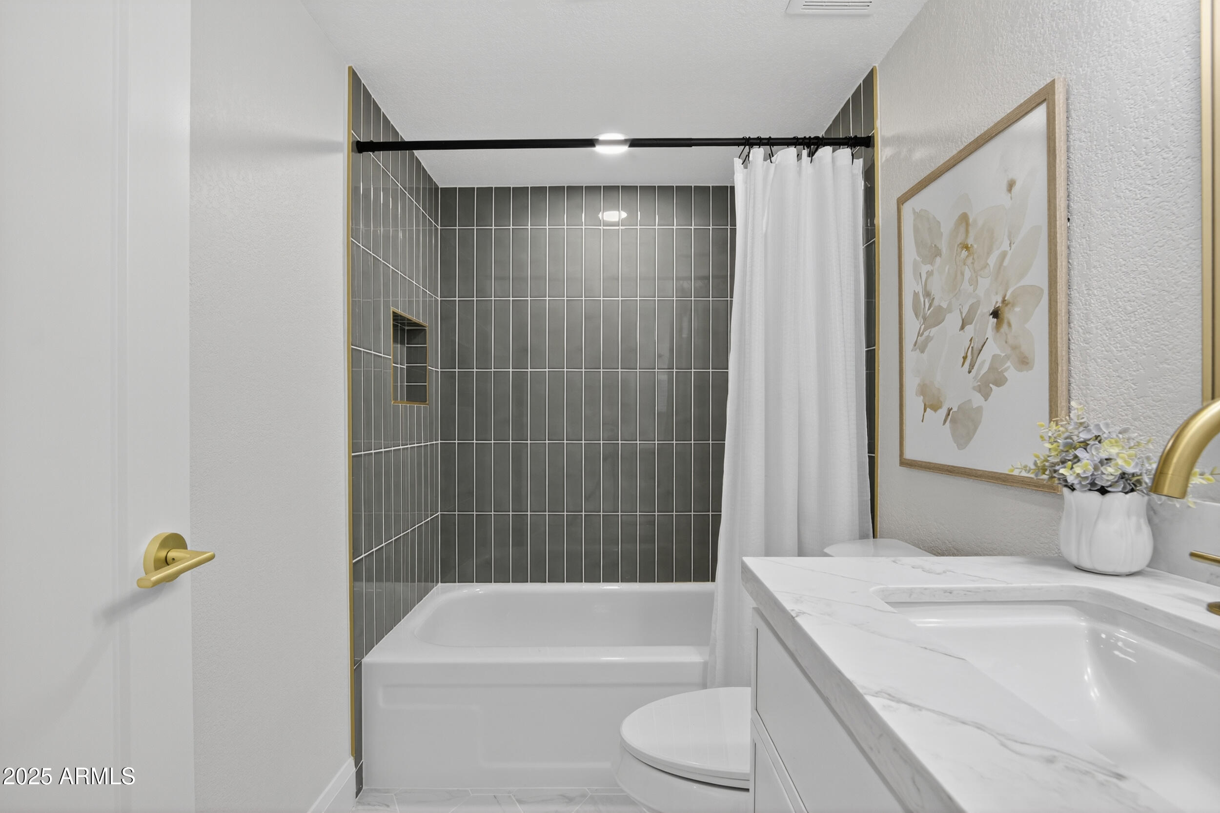 3754 E WETHERSFIELD Road