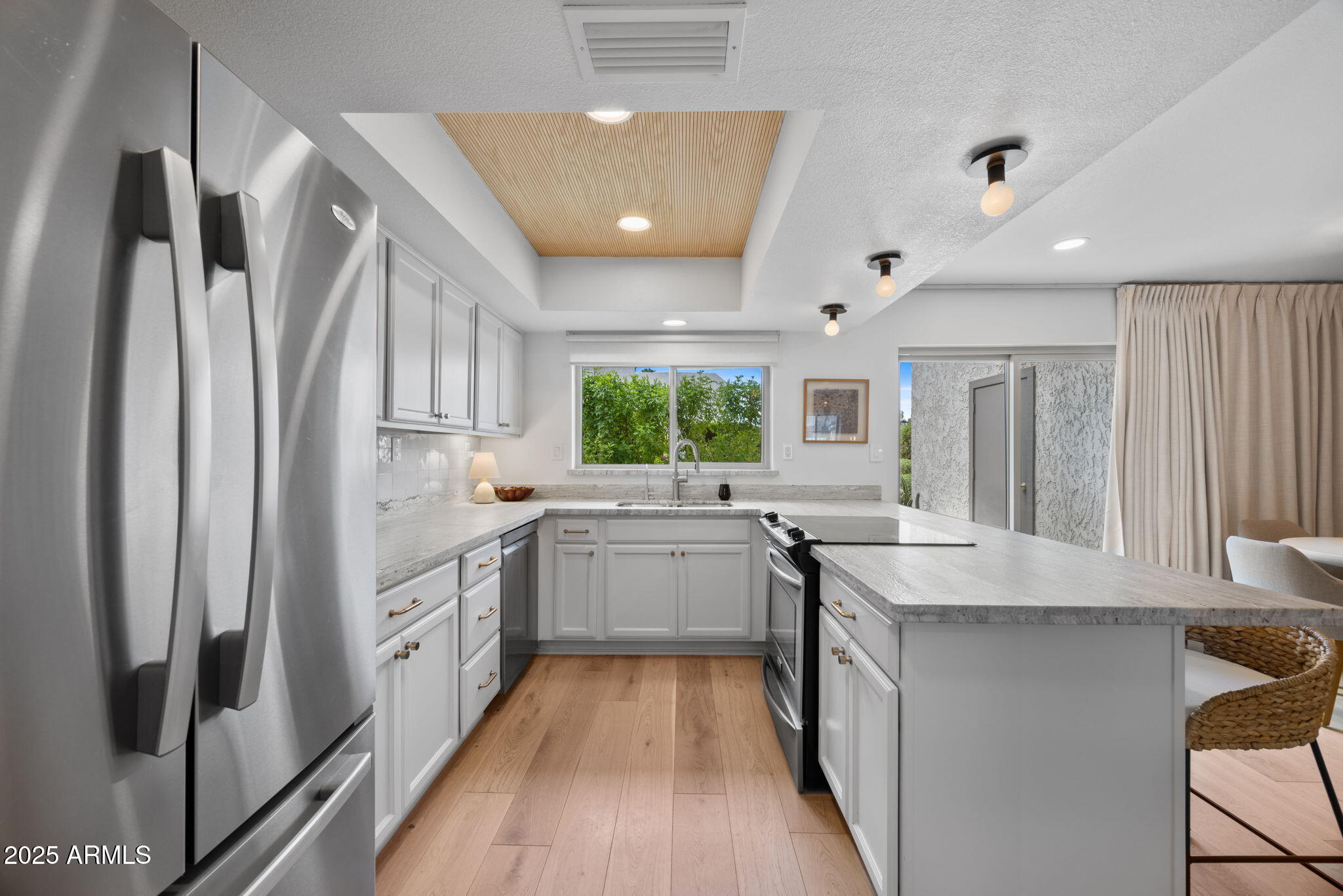 7343 E NORTHLAND Drive