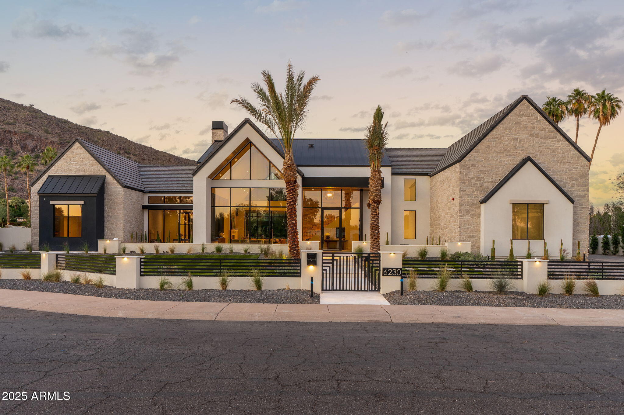 6230 E HILLCREST Boulevard