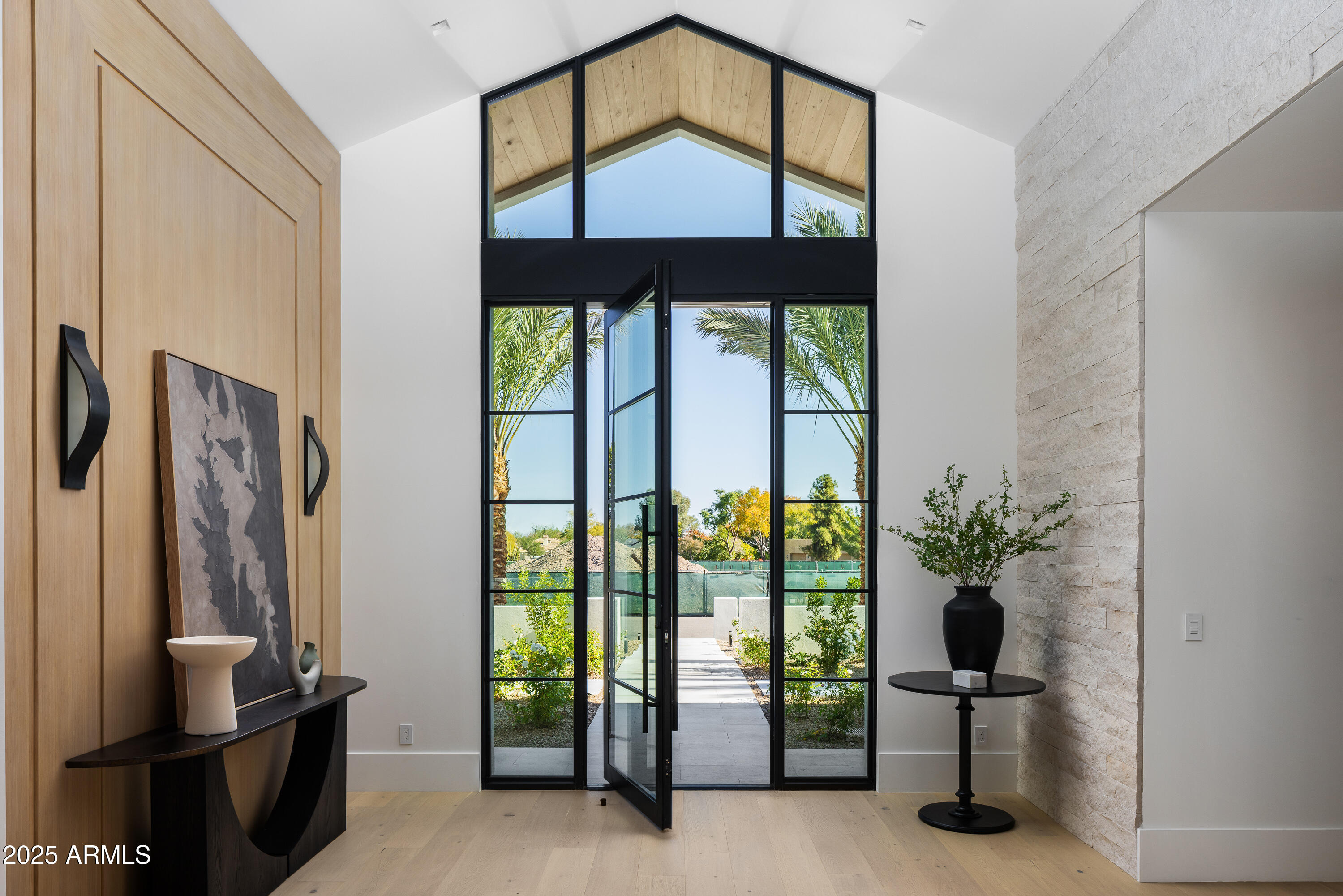 5636 E CABALLO Drive